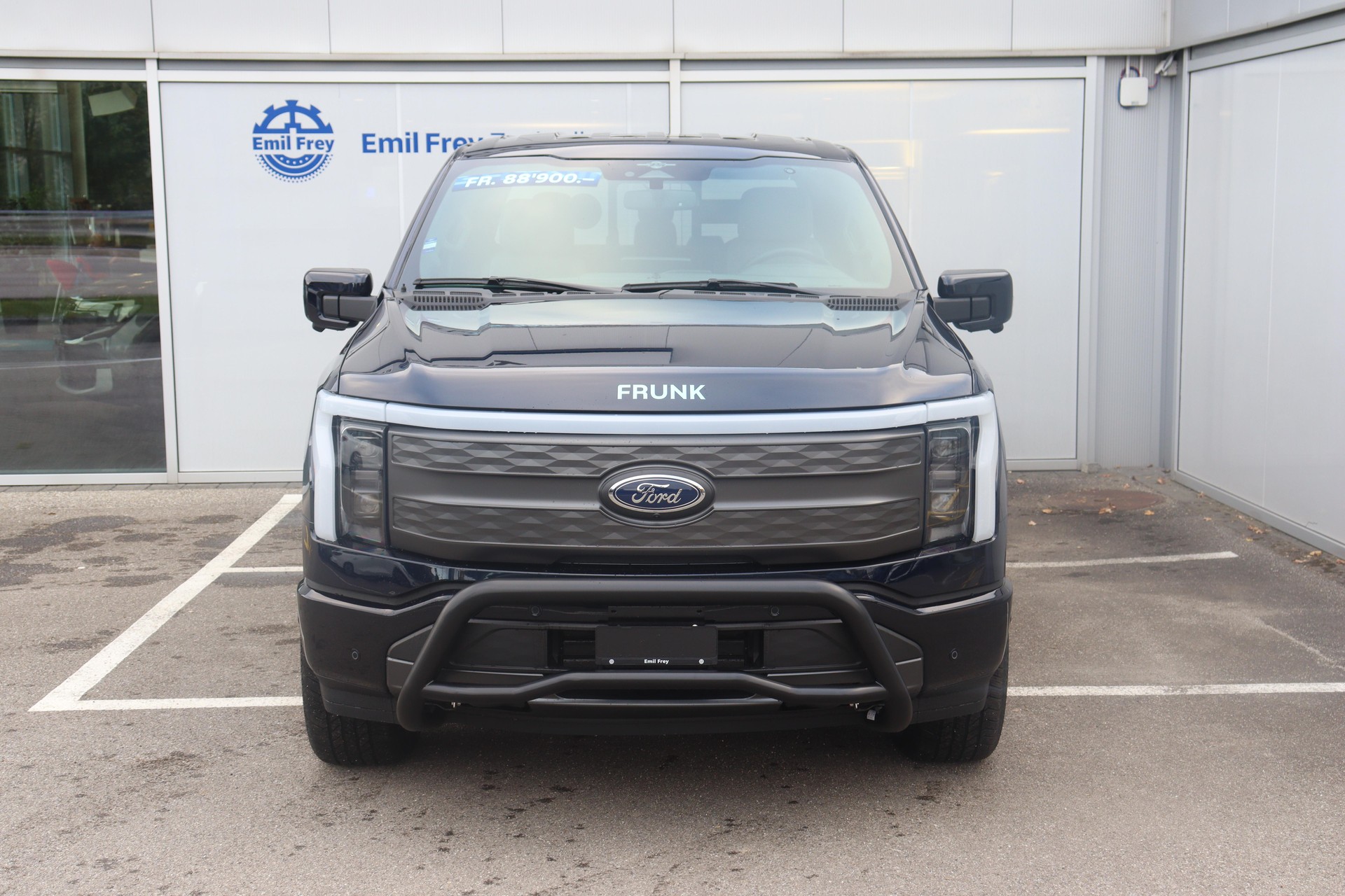 FORD F-150 Lightning DKab.Pick-up 98 kWh Lariat Launch Edition-image-2