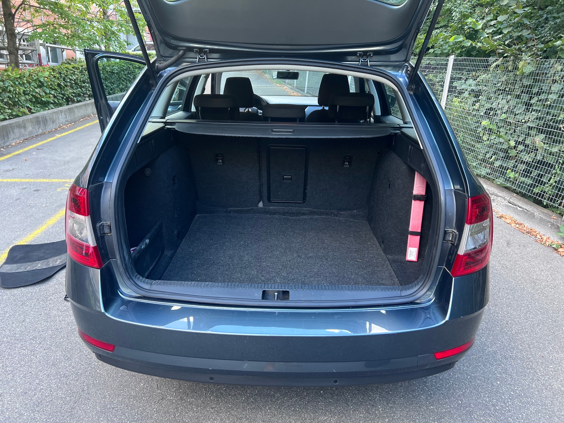 SKODA 2.0 TDI 150 Ambition DSG-image-5