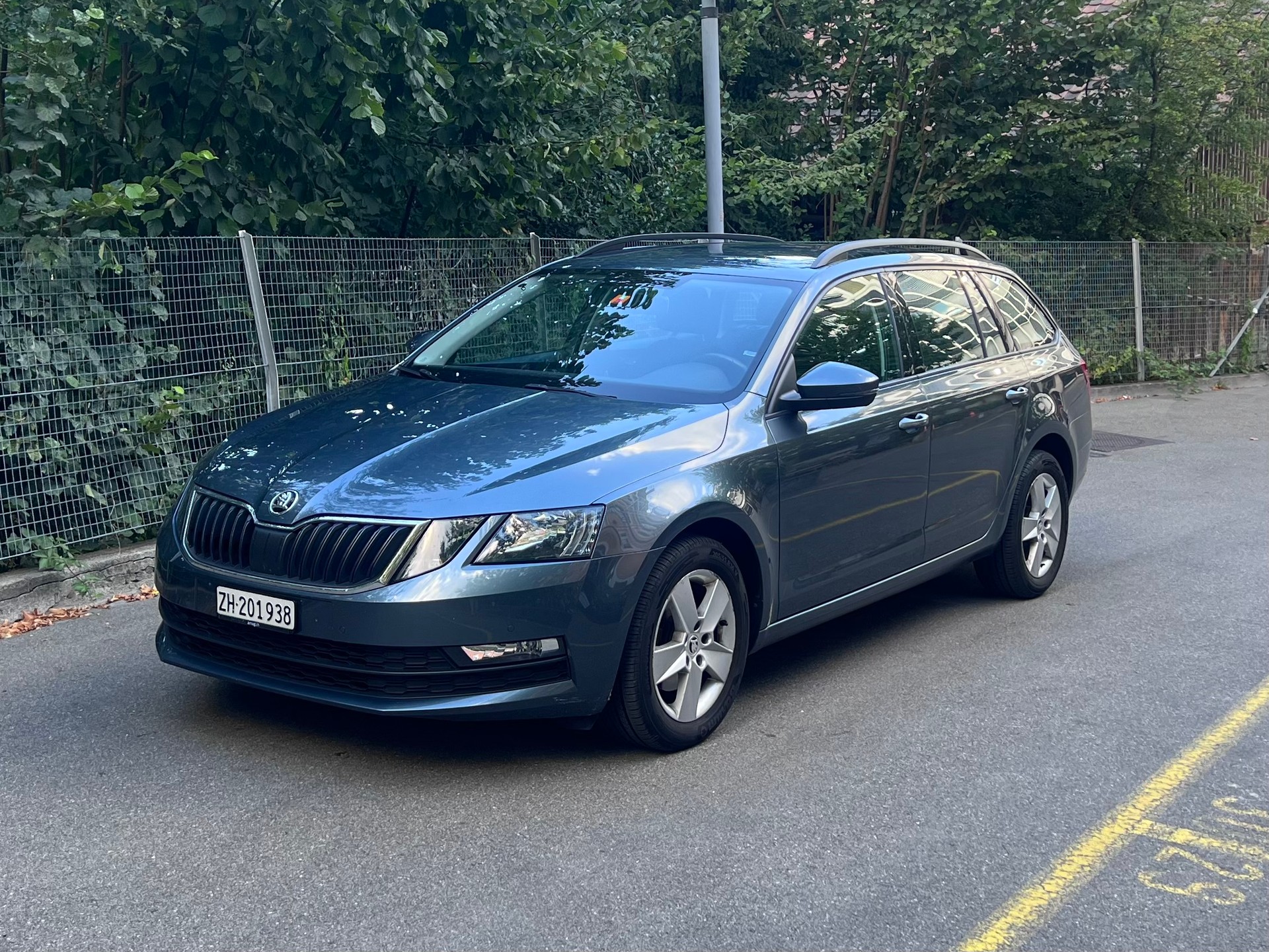 SKODA 2.0 TDI 150 Ambition DSG-image-0