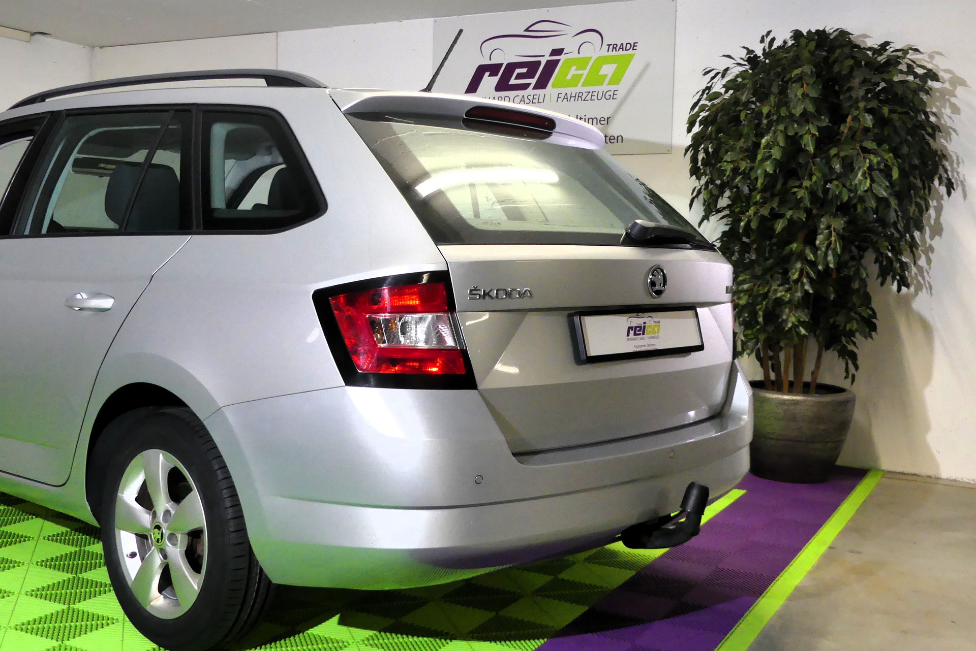 SKODA Fabia 1.2 TSI Active-image-3
