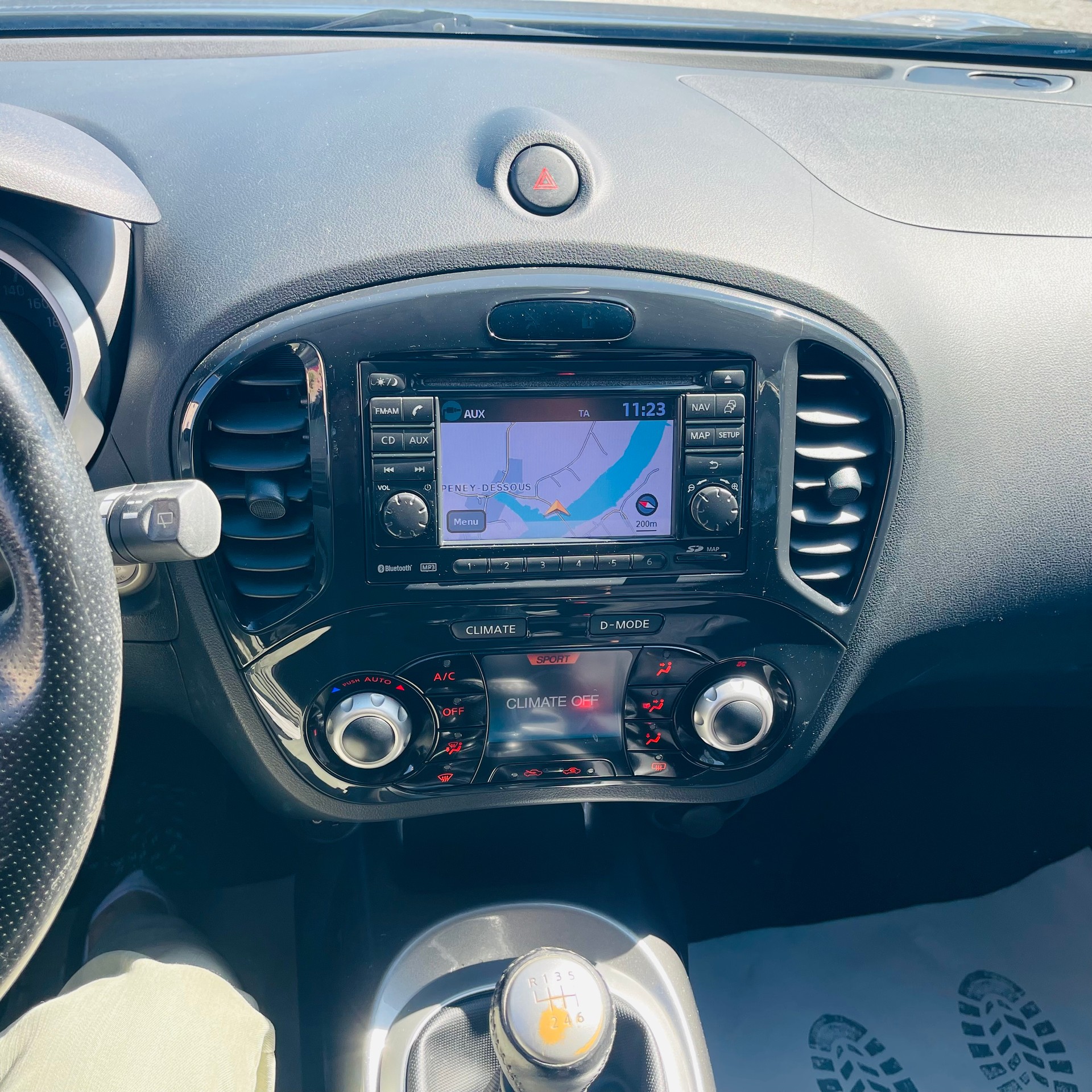 NISSAN JUKE 1.6 tekna-image-10