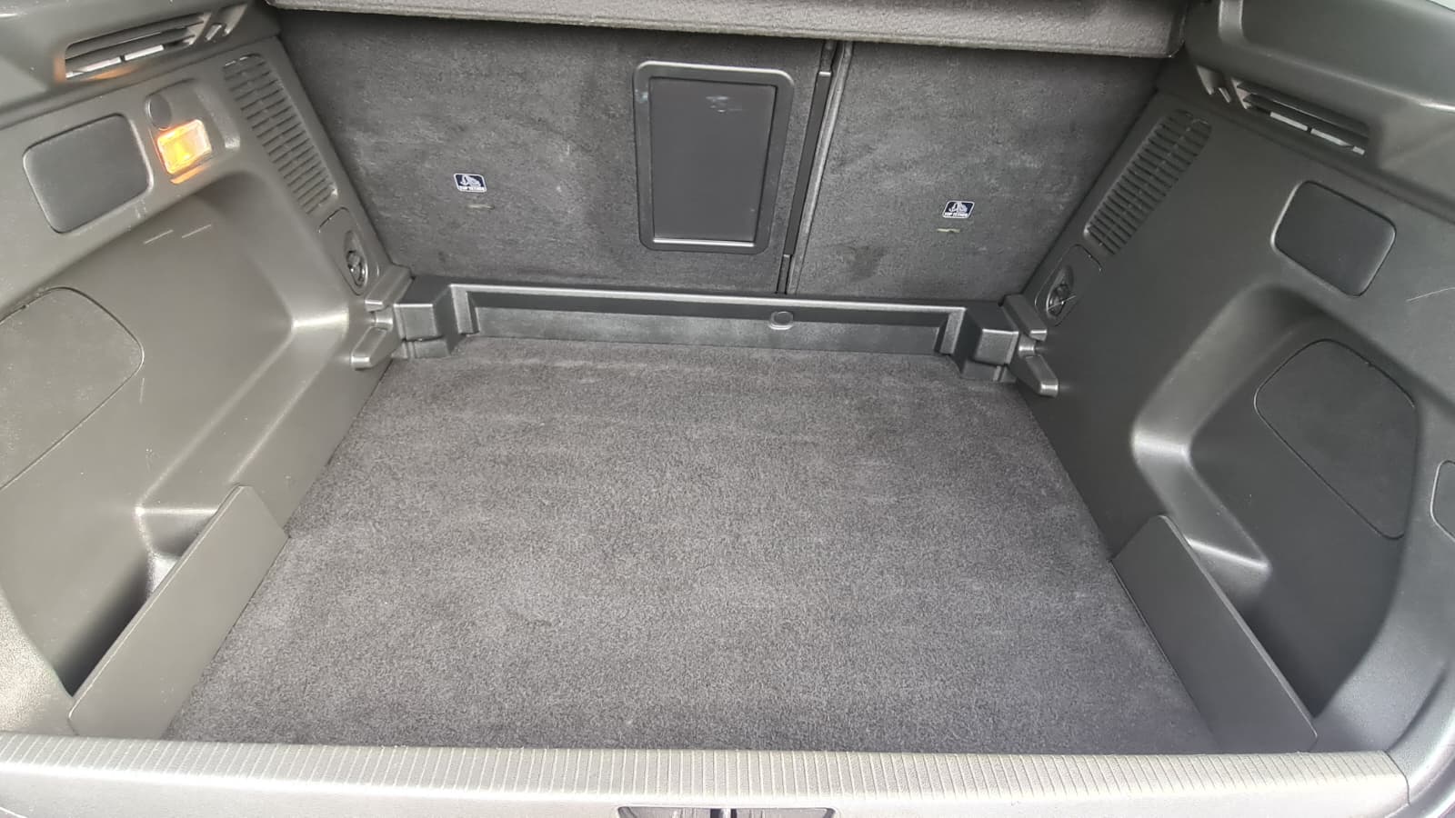OPEL Grandland 1.5CDTi Elegance Automatic ** Alcantara-Leder ** Gr-Navi ** RF-Kamera 360° ** Lenkradheizung ** ACC ** Ab MFK **-image-9
