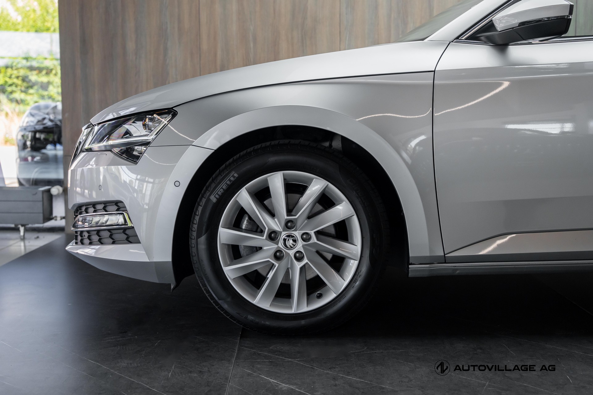 SKODA Superb Combi 2.0 TDi Style 4x4 DSG-image-30