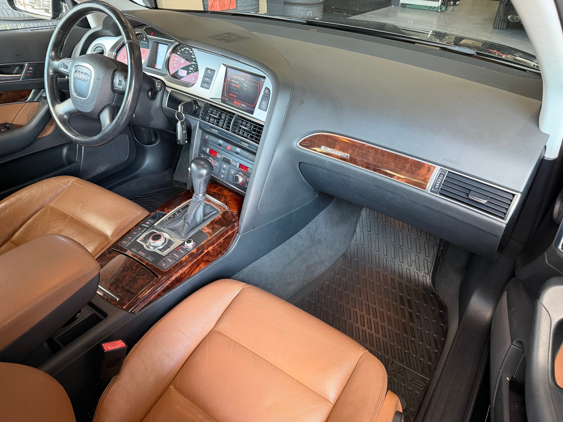 AUDI A6 Avant 3.0 V6 TDI quattro-image-12