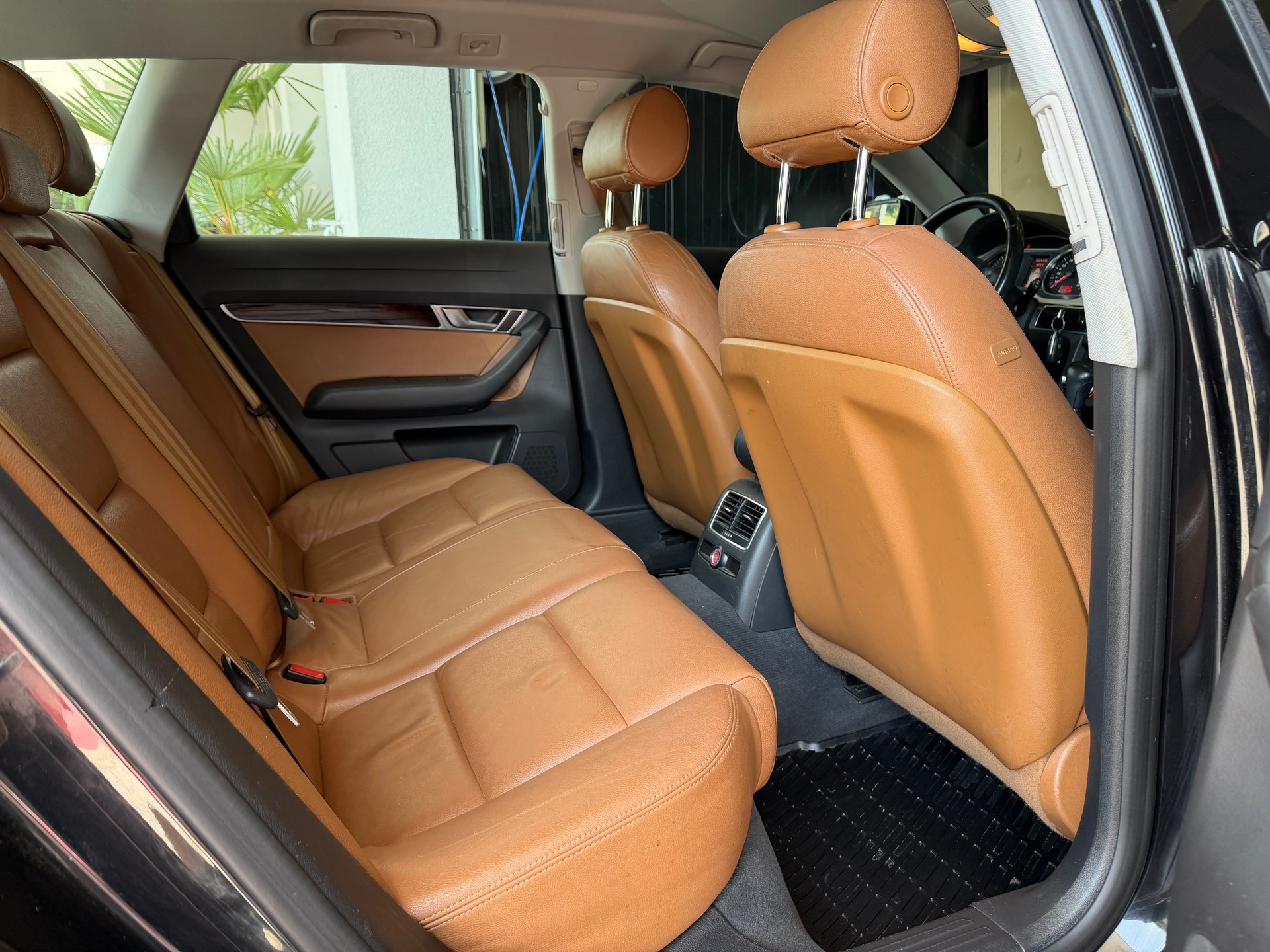 AUDI A6 Avant 3.0 V6 TDI quattro-image-11