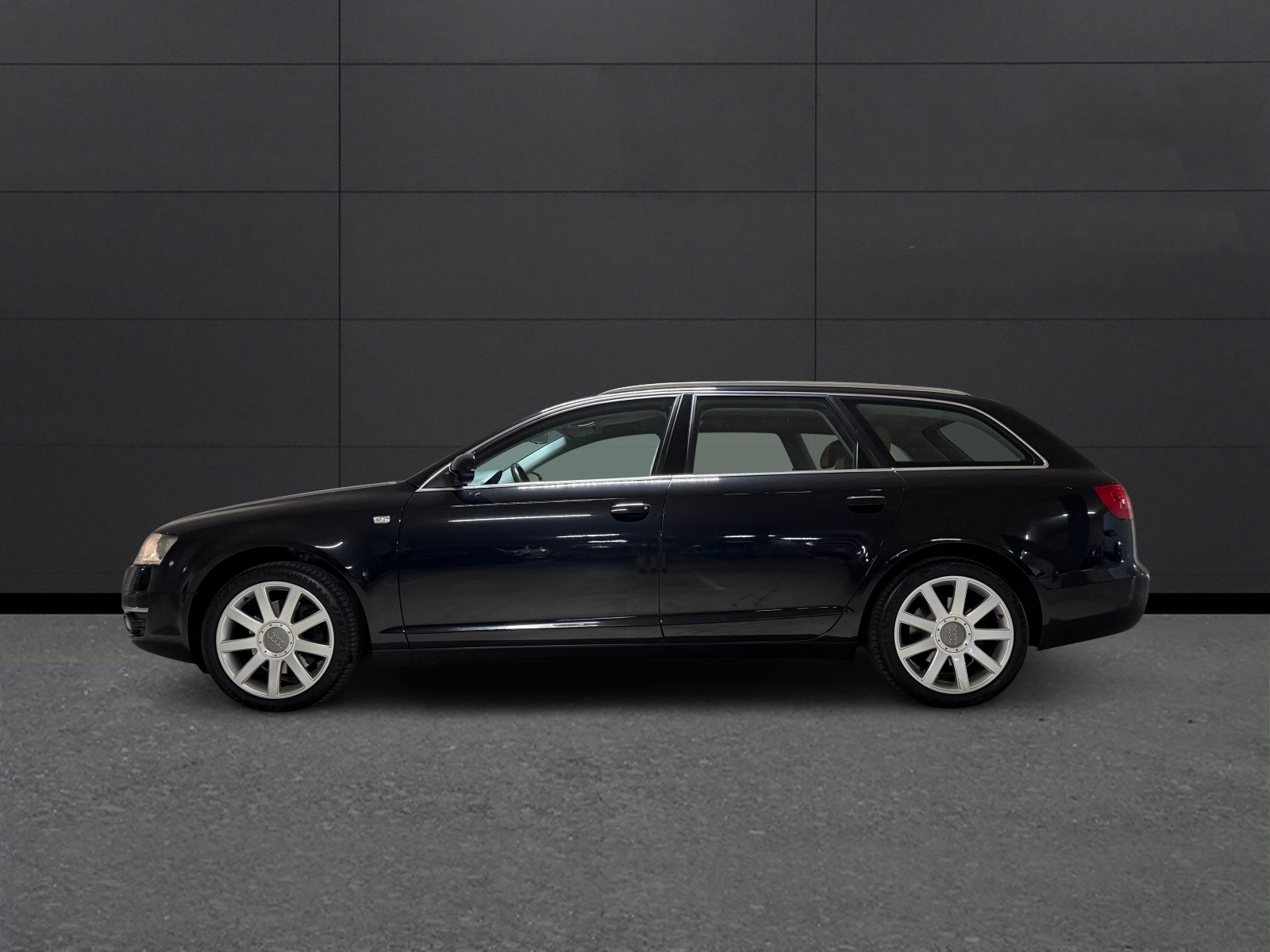 AUDI A6 Avant 3.0 V6 TDI quattro-showroom-element-1