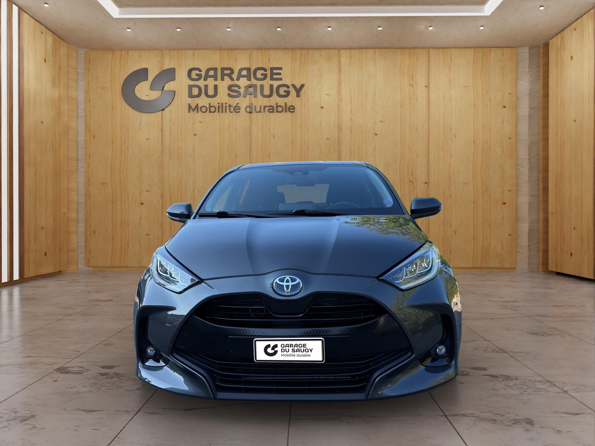 TOYOTA Yaris 1.5 VVT-i HSD Trend-image-1
