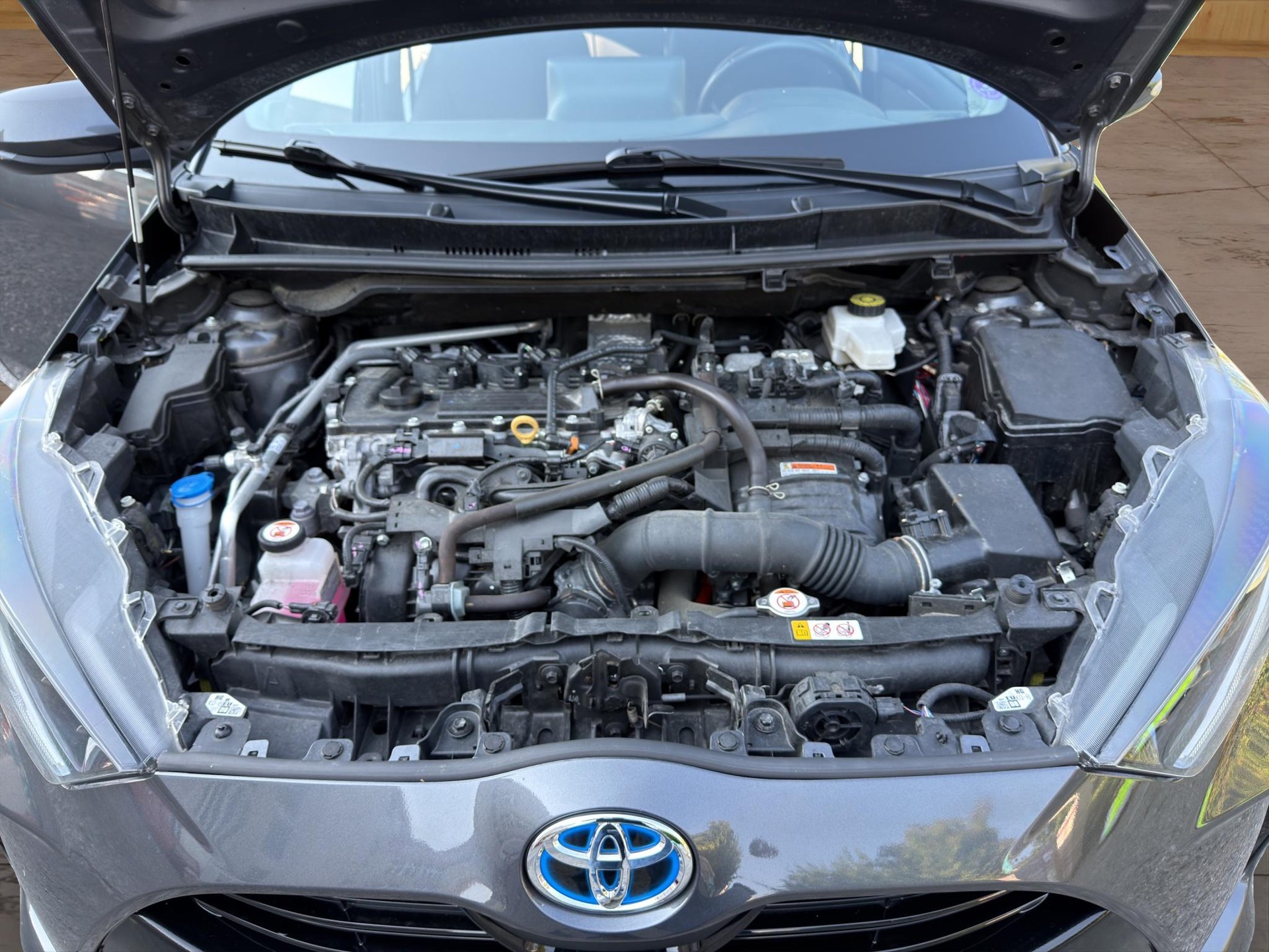 TOYOTA Yaris 1.5 VVT-i HSD Trend-image-17