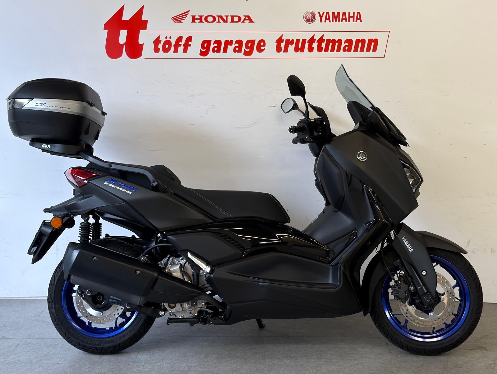 YAMAHA X-Max 300