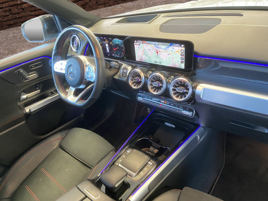 MERCEDES-BENZ GLB 250 AMG Line 4 MATIC-image-14