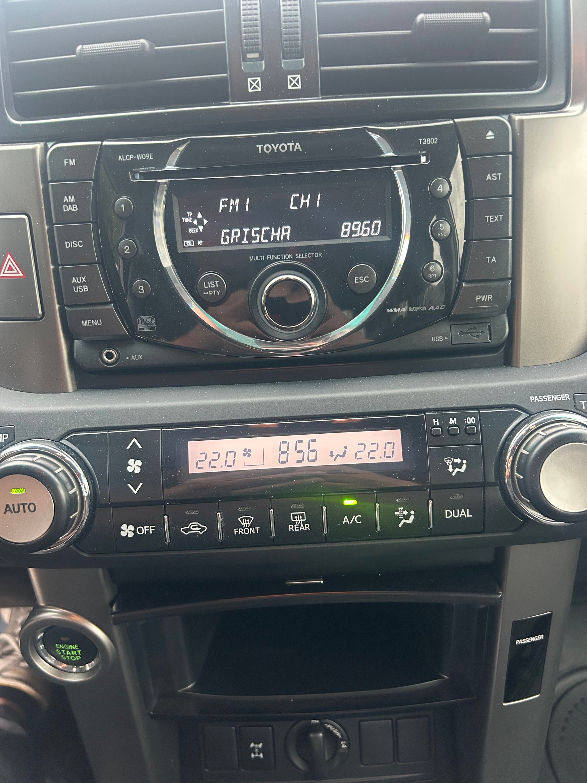 TOYOTA Landcruiser 3.0 60th Anniversary-image-16