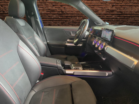 MERCEDES-BENZ GLB 250 AMG Line 4 MATIC-image-12