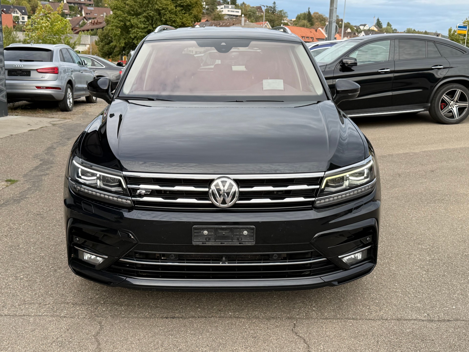 VW Tiguan Allspace R-Line 2.0 TDI SCR Highline 4Motion DSG-image-1