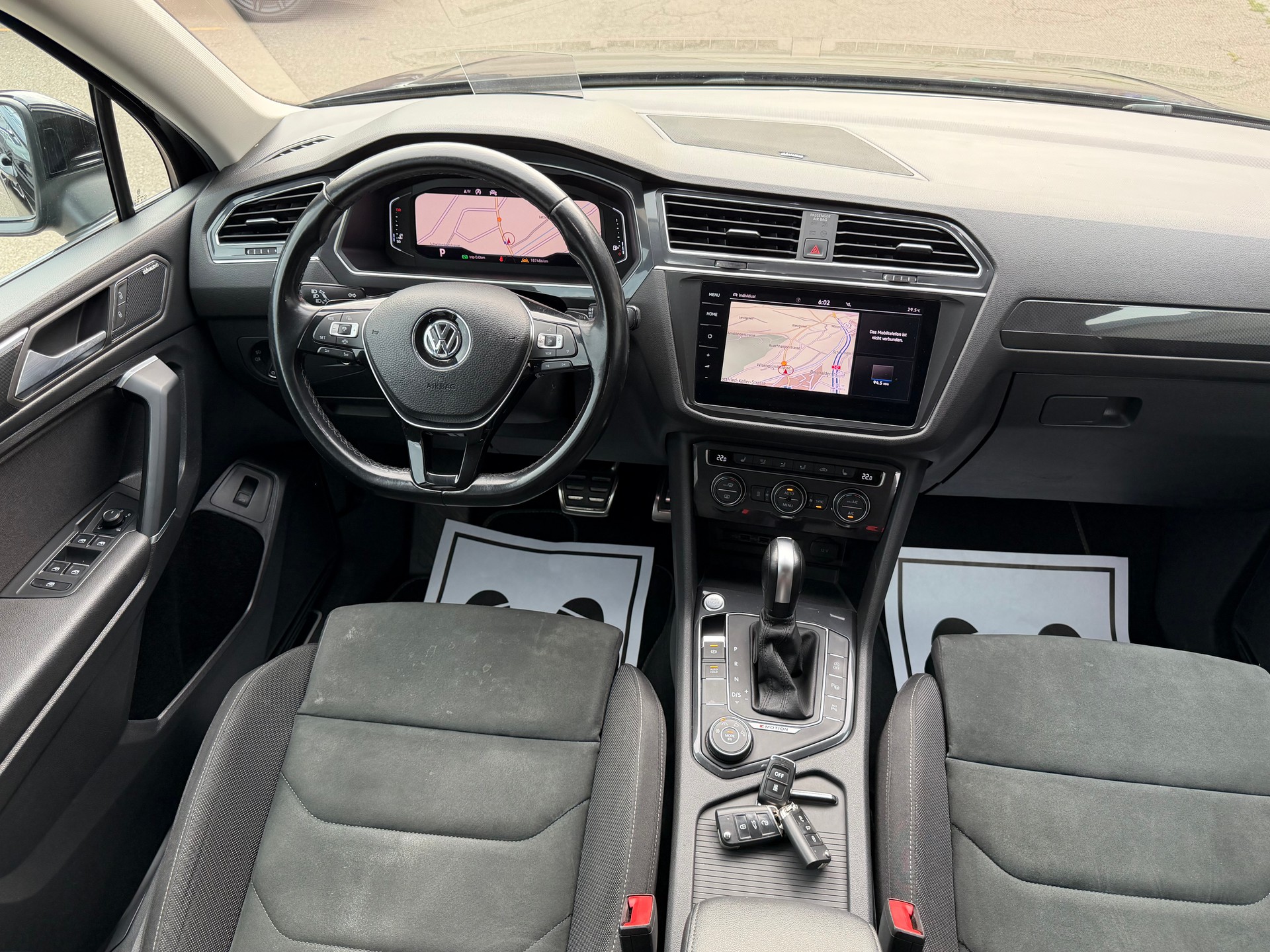VW Tiguan Allspace R-Line 2.0 TDI SCR Highline 4Motion DSG-image-13
