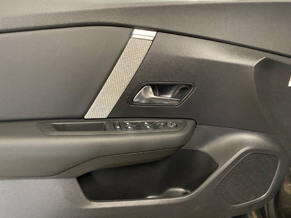 CITROEN C4 1.2 Hybrid Max-image-11
