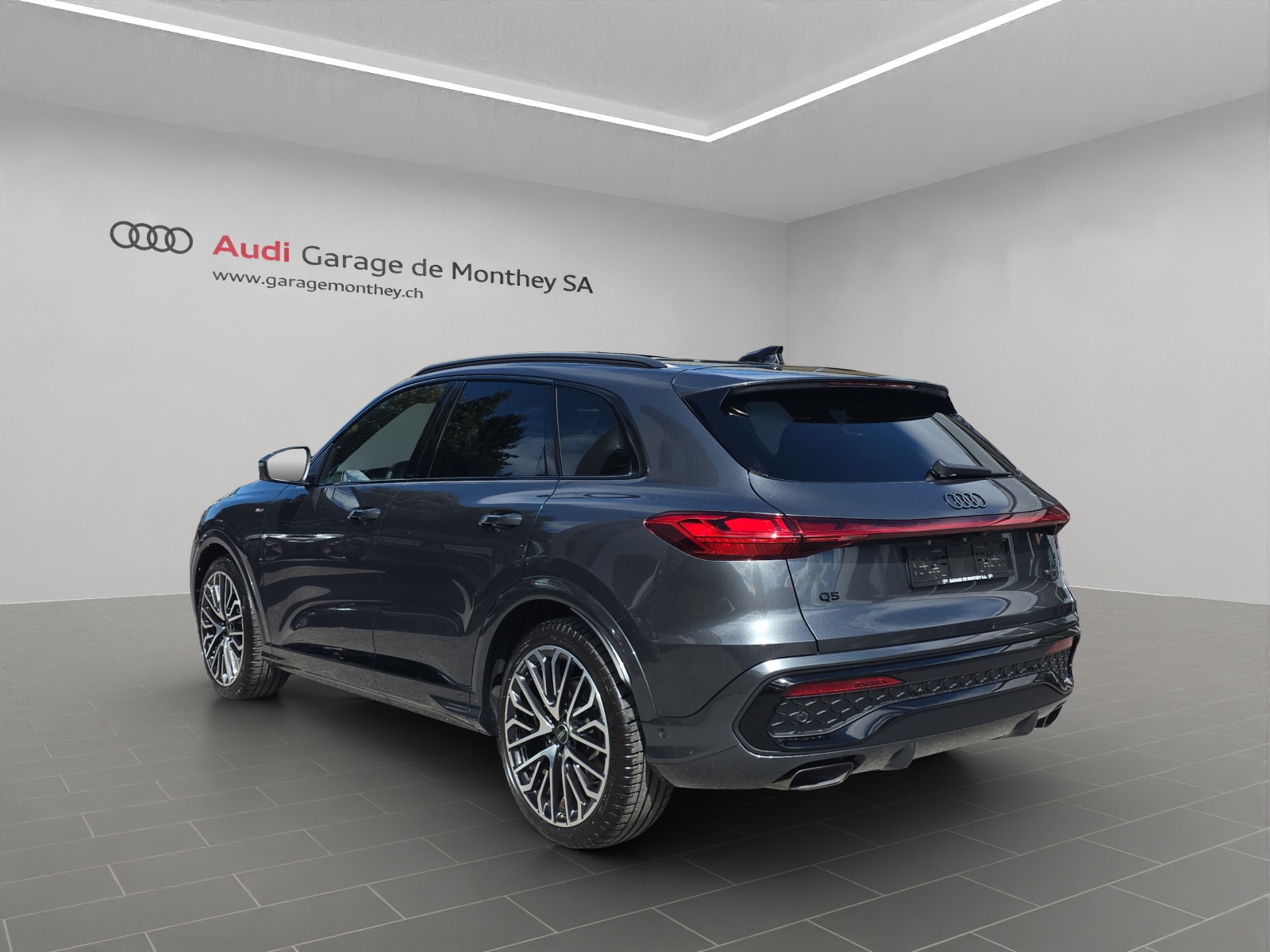 AUDI Q5 TFSI quatto 200 kW S-tronic-image-5