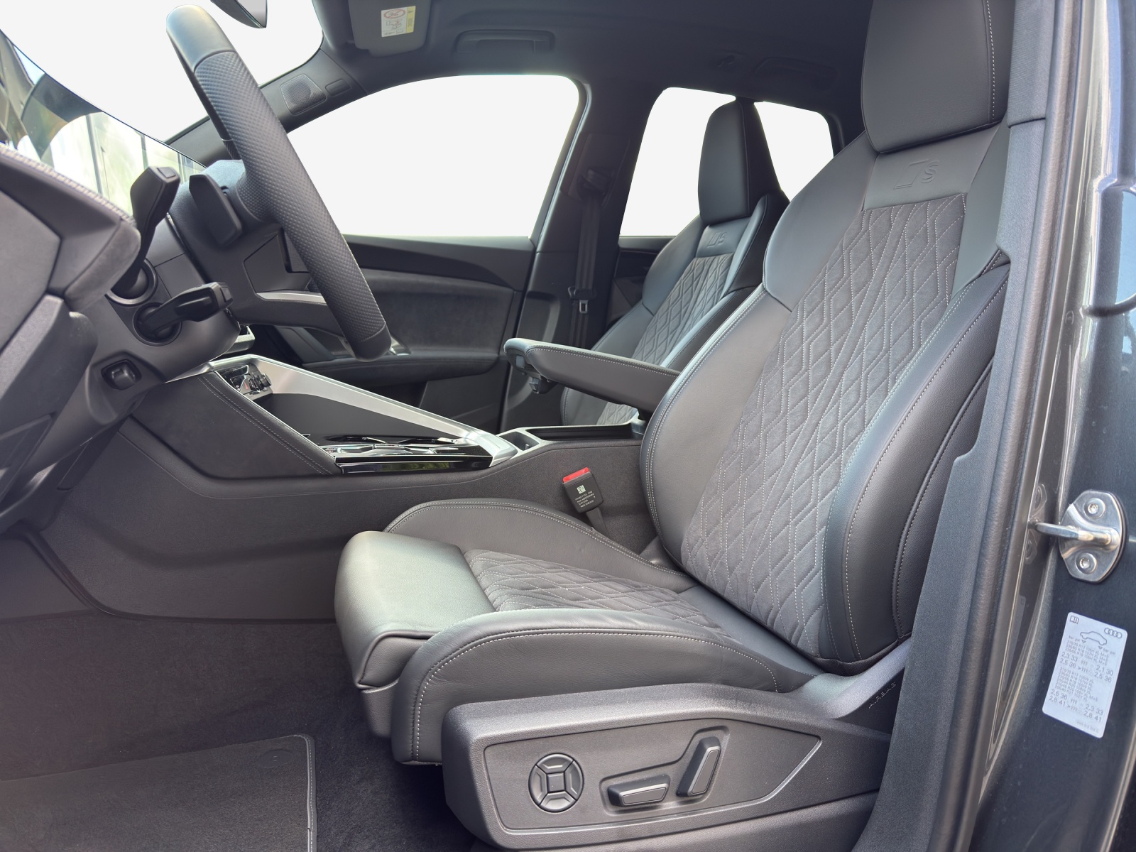 AUDI Q5 TFSI quatto 150 kW S-tronic-image-7