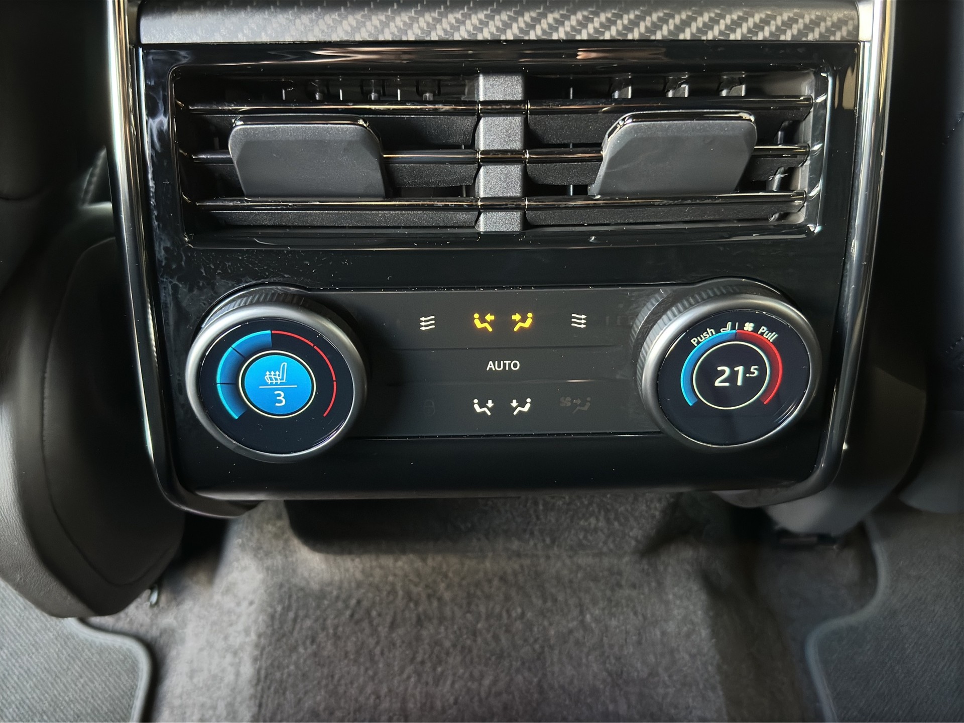 LAND ROVER RR Sport P635 4.4 V8 SV Edition One Bronze-image-25