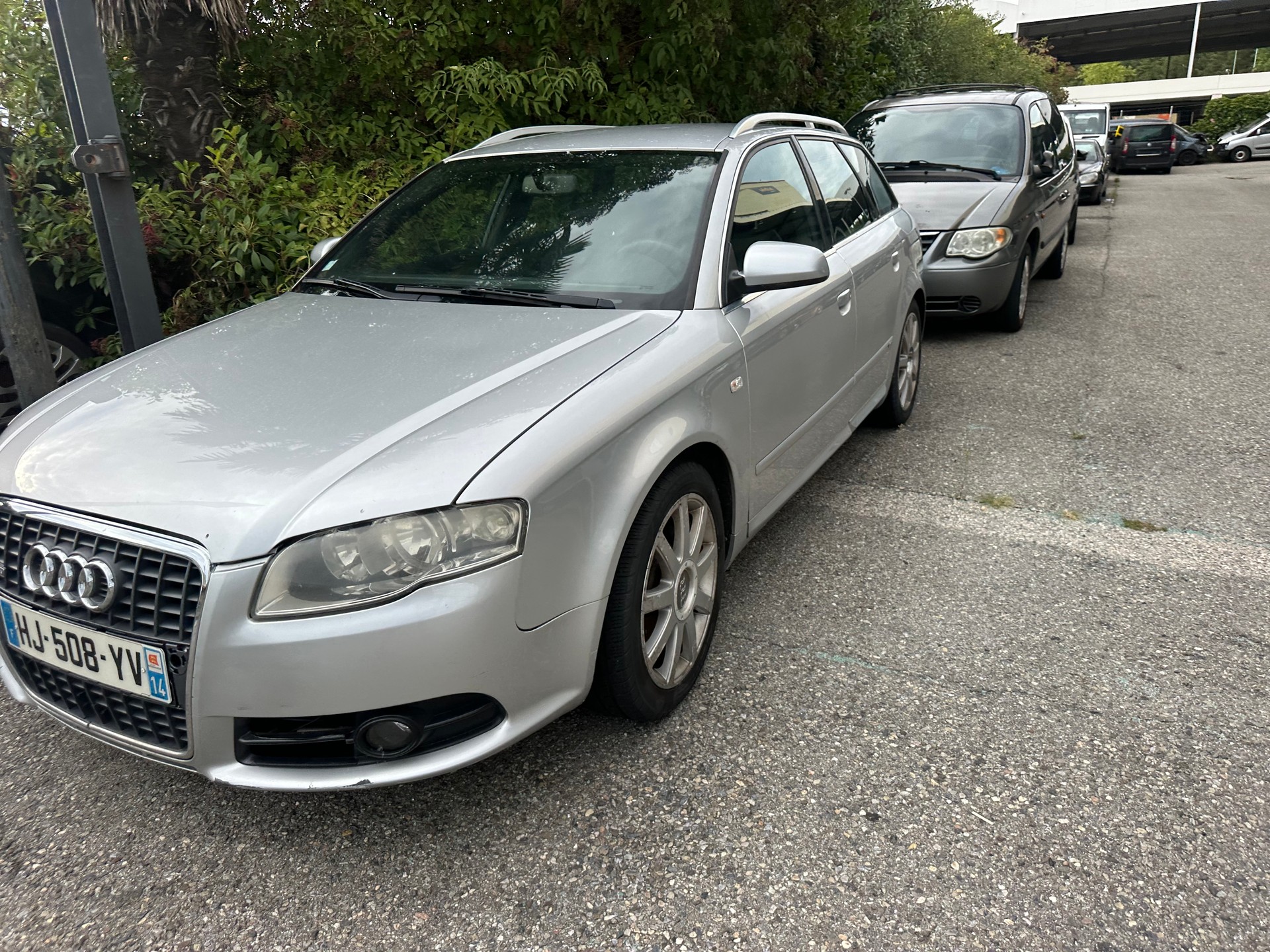 AUDI A4 Avant 2.0 TDI multitronic-image-9