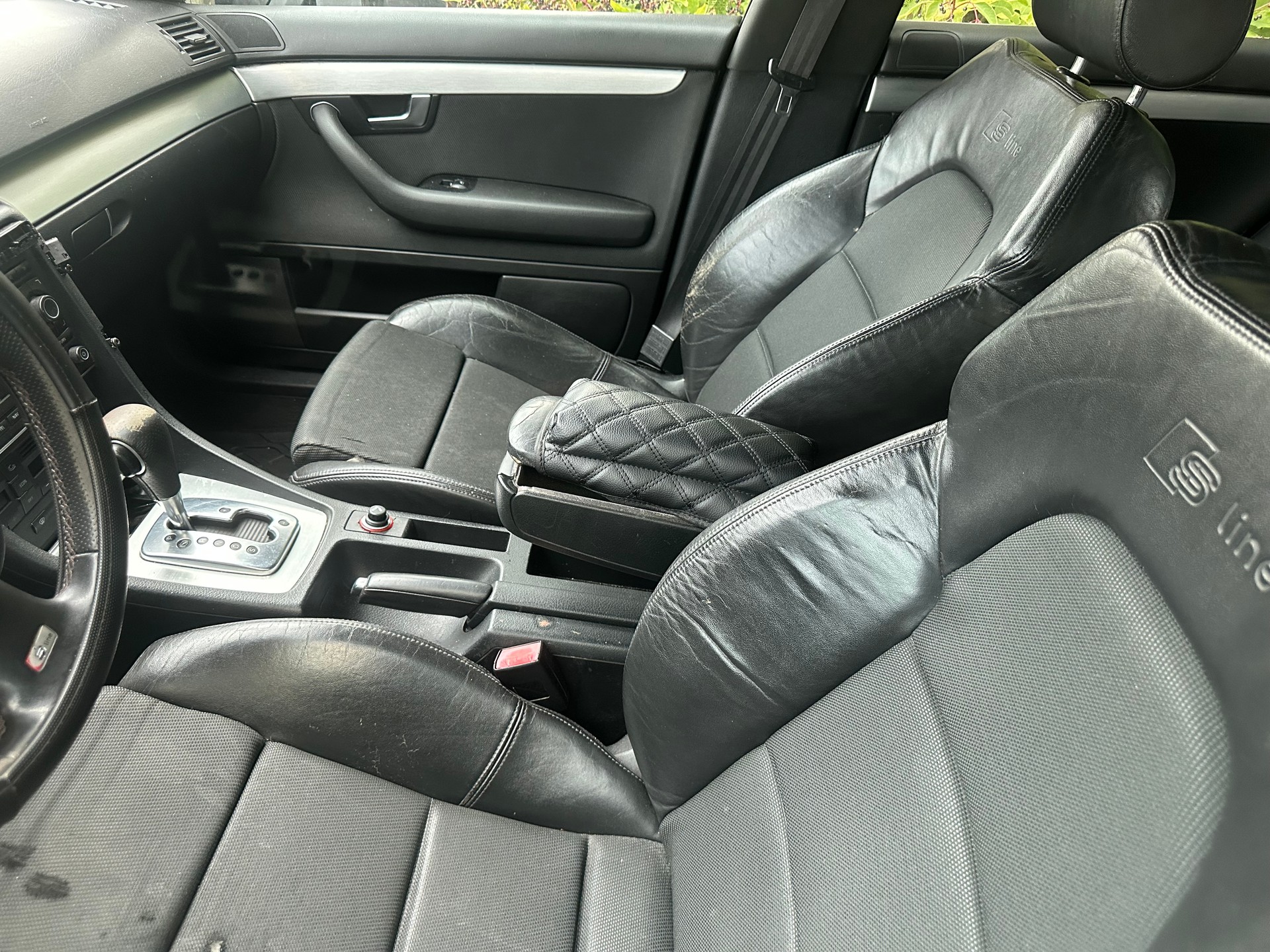 AUDI A4 Avant 2.0 TDI multitronic-image-2