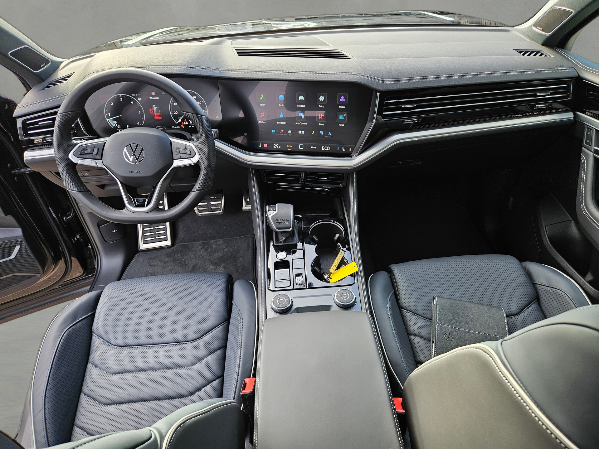 VW Touareg 3.0 TDI R-Line Final Edition Tiptronic *5 J. Garantie, Allradlenkung, Luftfahrwerk*-image-14