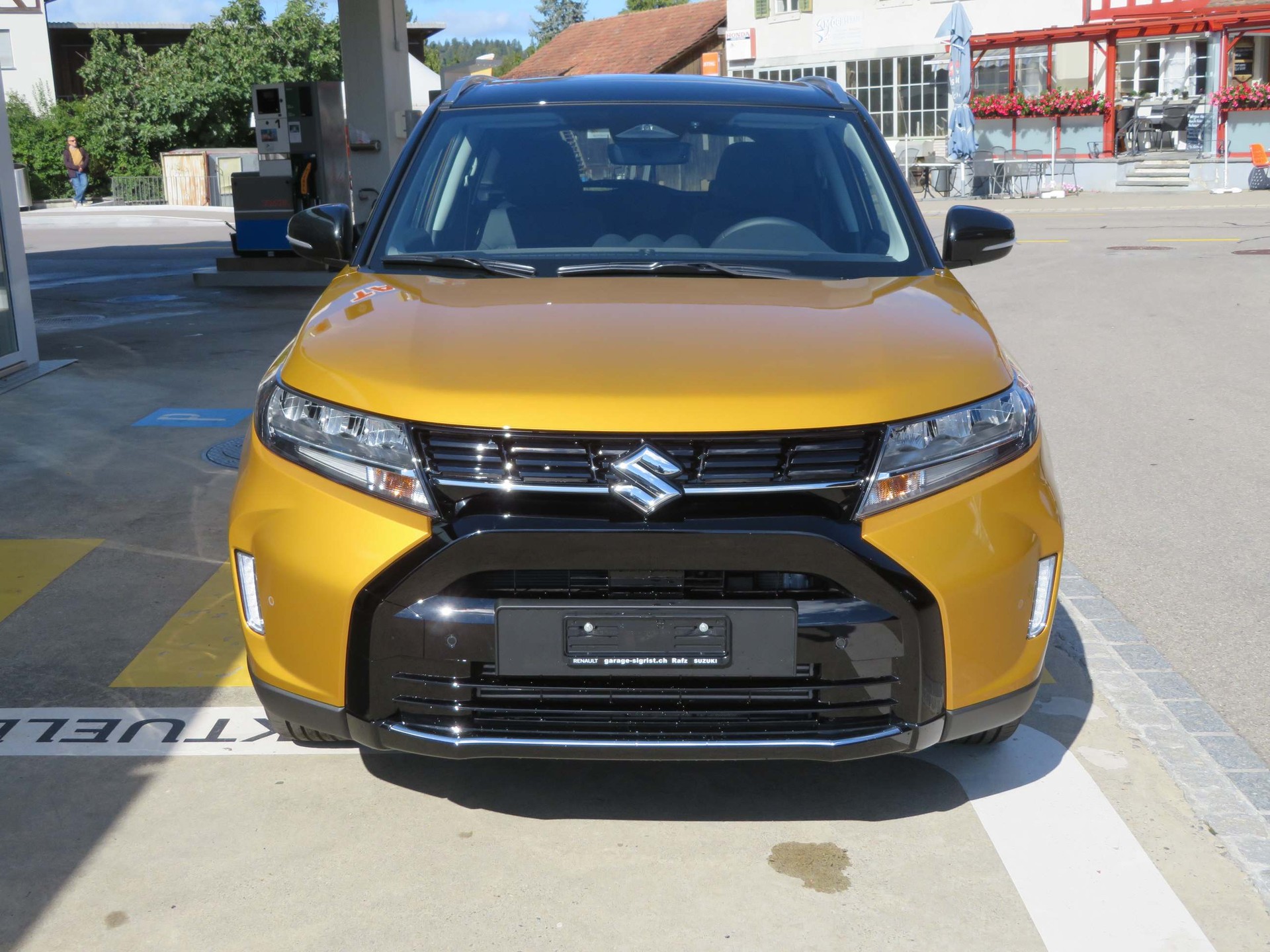 SUZUKI Vitara 1.4 T Piz Sulai Top Hybrid 4x4-image-2