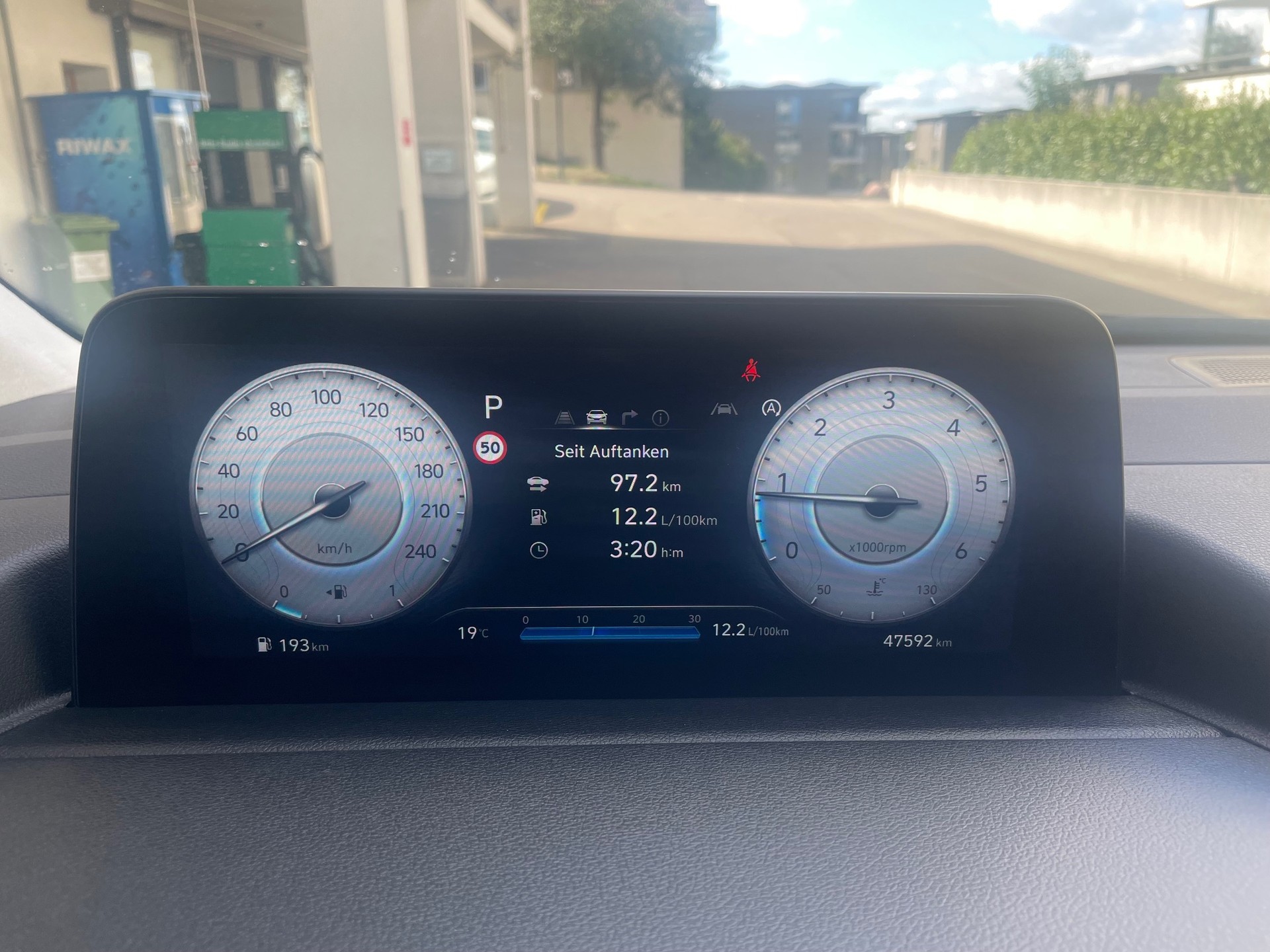 HYUNDAI Staria Premium 2.2 CRDi Vertex 4WD , 8 St.-Automat, 7 Sitze, Leder, Sitzh.-Kühlung, Navigation usw. Werksgarantie!-image-12