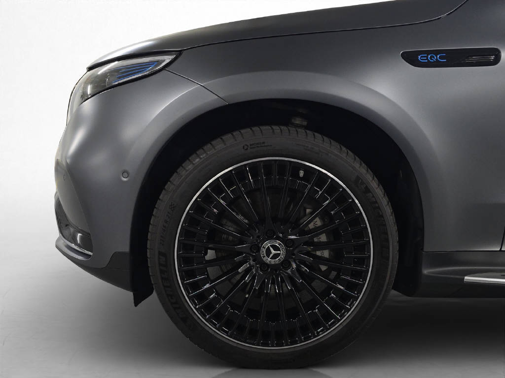 MERCEDES-BENZ EQC 400 AMG Line 4Matic-image-7