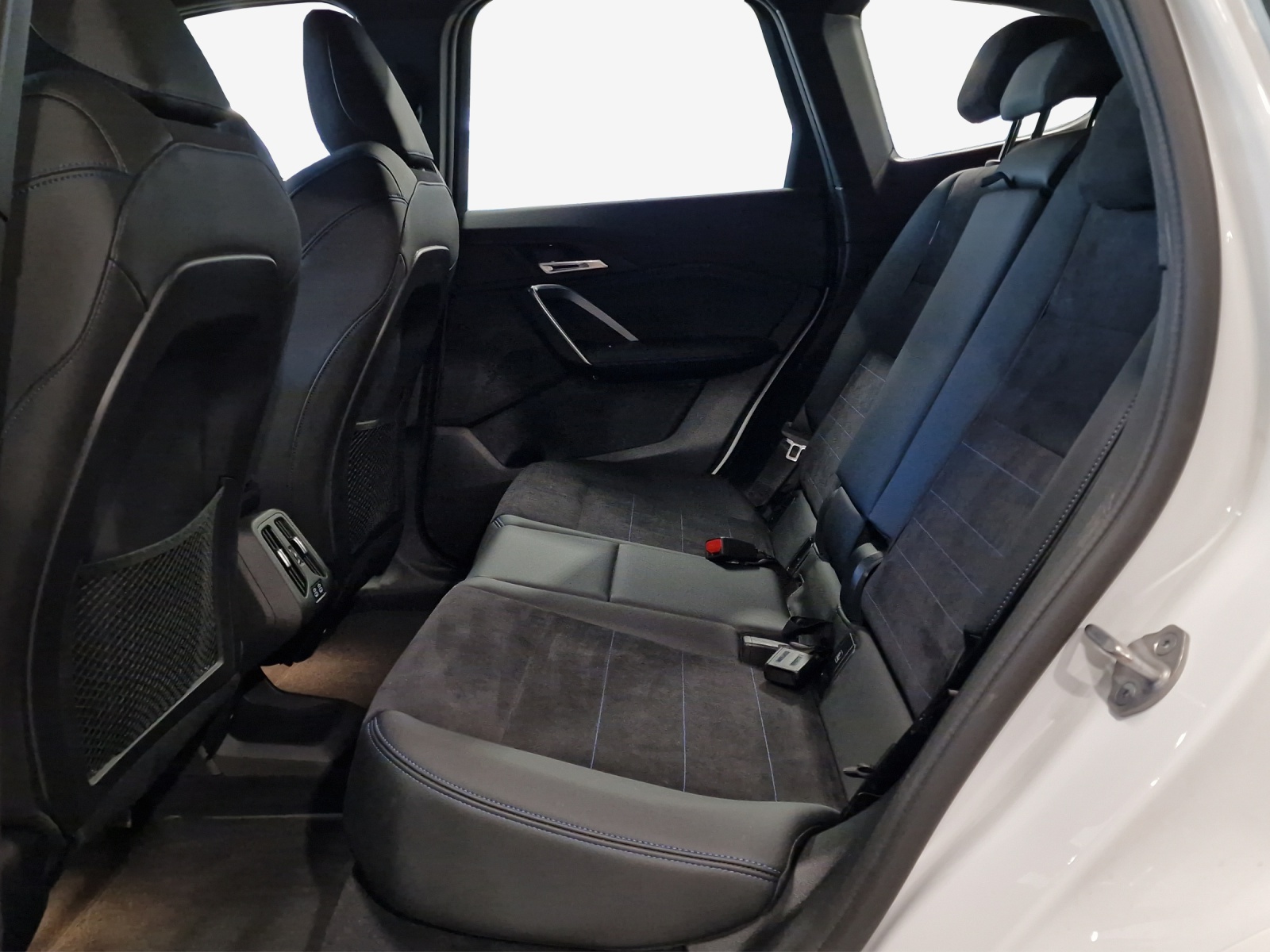 BMW X1 xDrive 25e M Sport-image-11