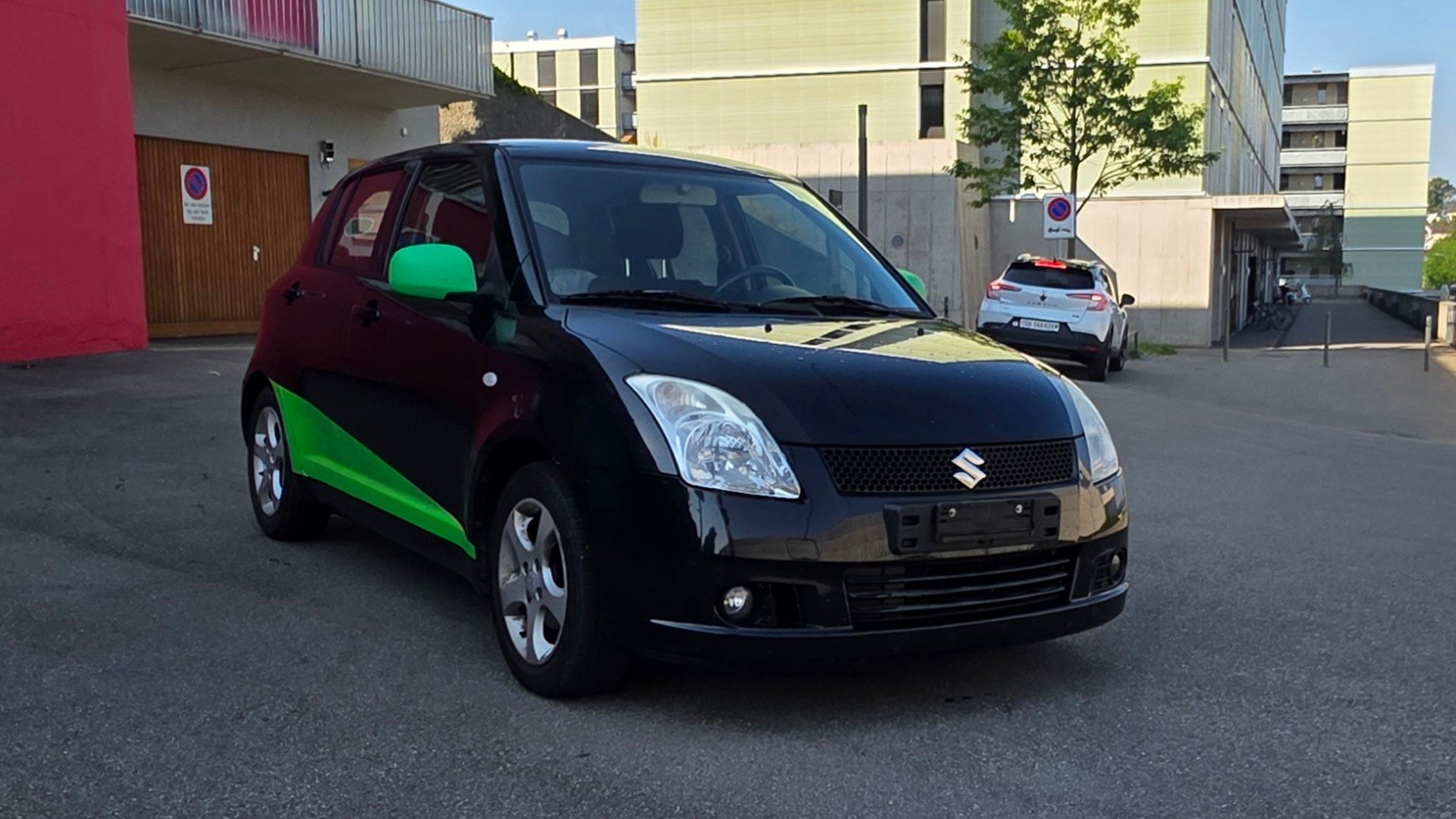 SUZUKI Swift 1.3i 16V GL-image-1
