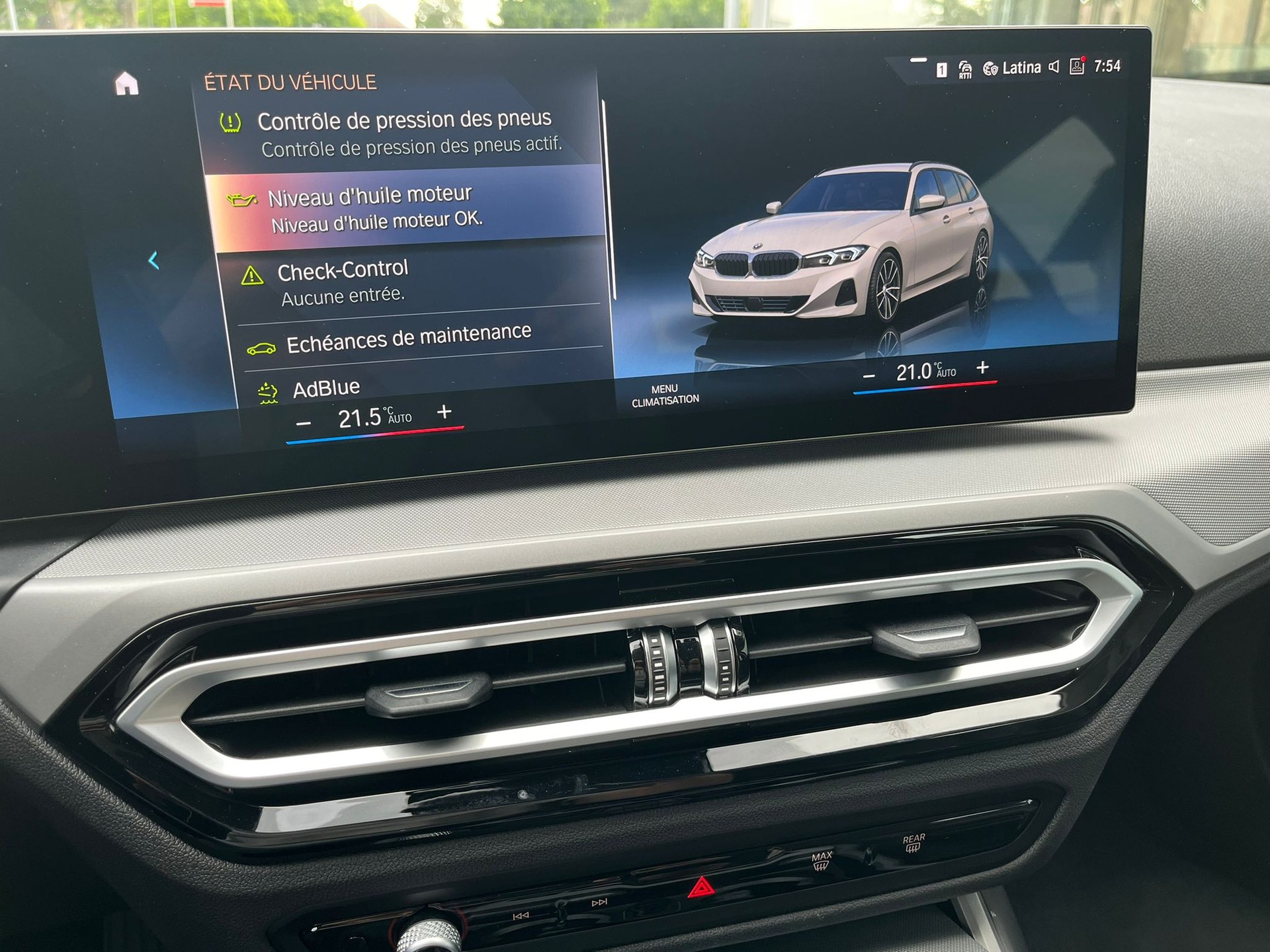 BMW 320d xDrive 48V Touring Steptronic-image-20