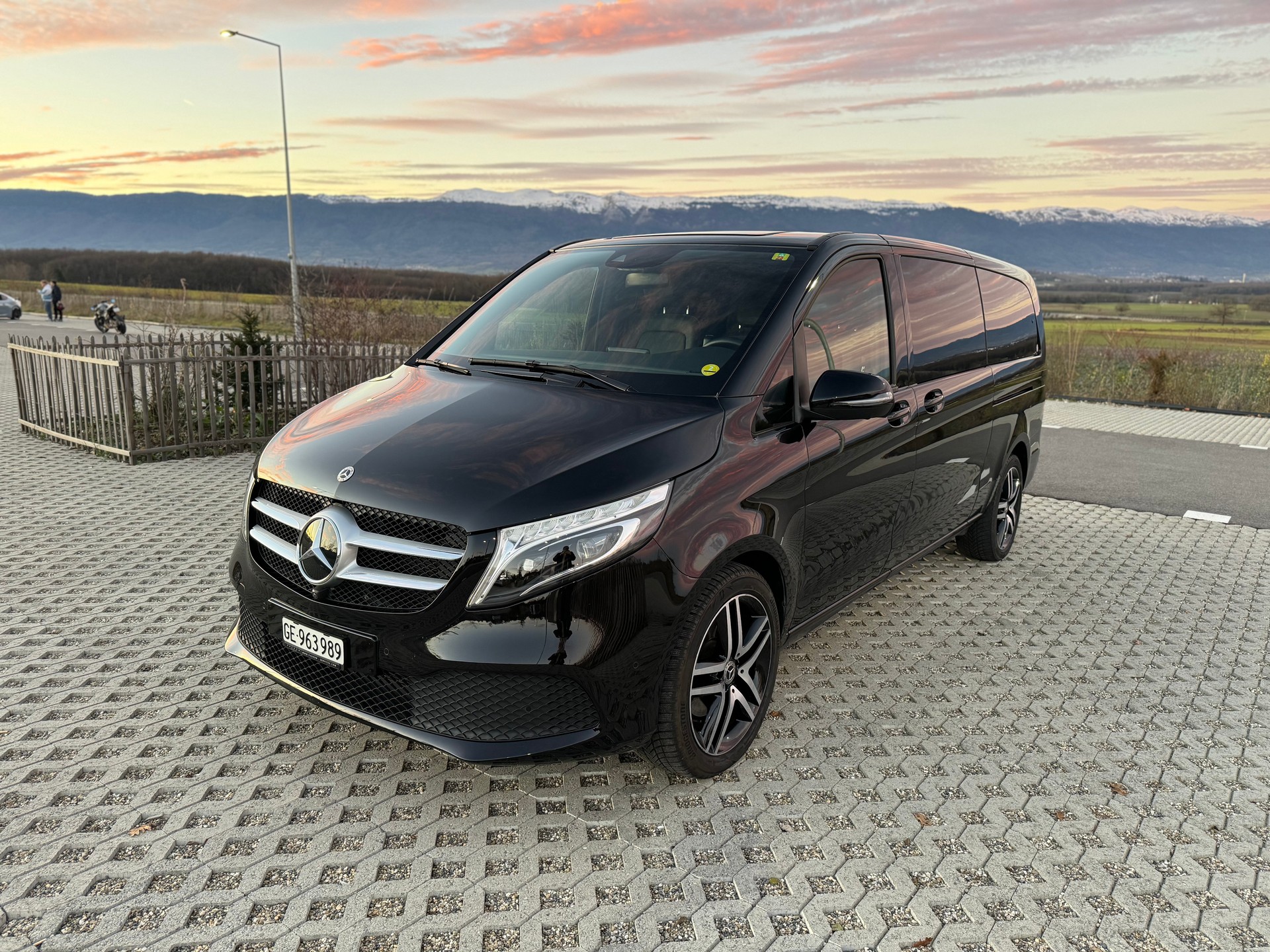 MERCEDES-BENZ V 250 d Avantgarde extr.lg.-image-1