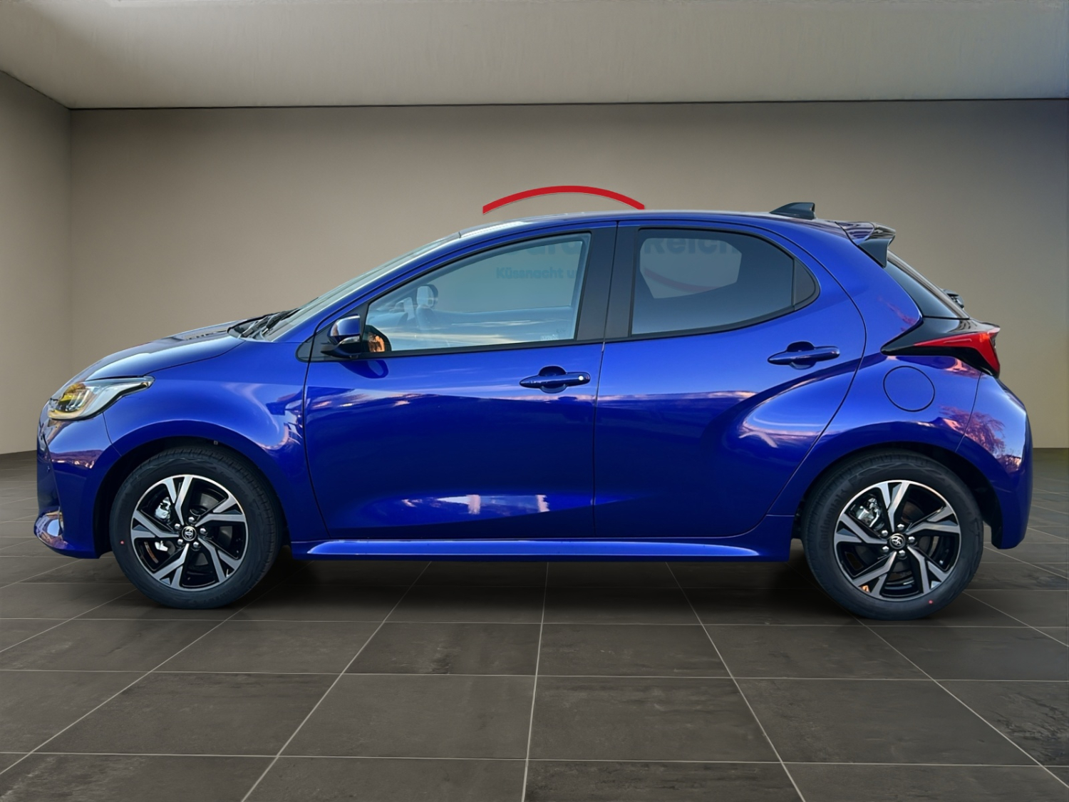 TOYOTA Yaris 1.5 VVT-i HSD Trend-image-1