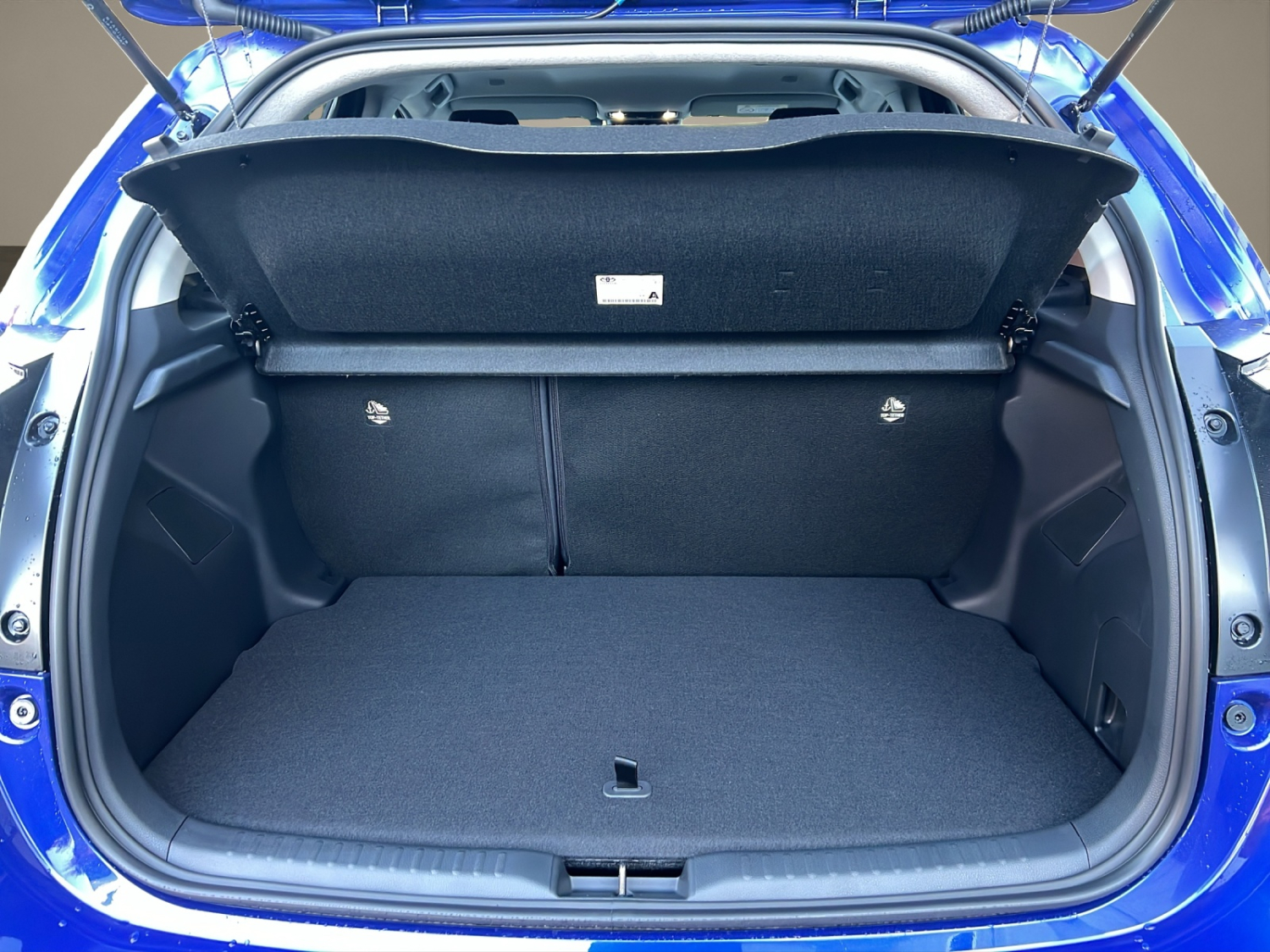 TOYOTA Yaris 1.5 VVT-i HSD Trend-image-17