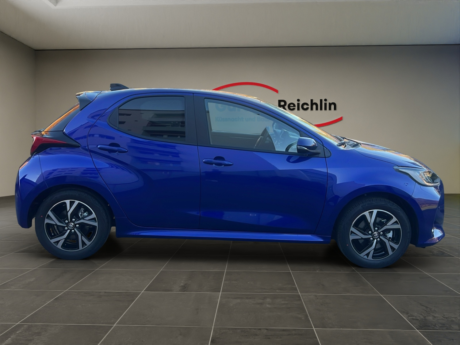 TOYOTA Yaris 1.5 VVT-i HSD Trend-image-4