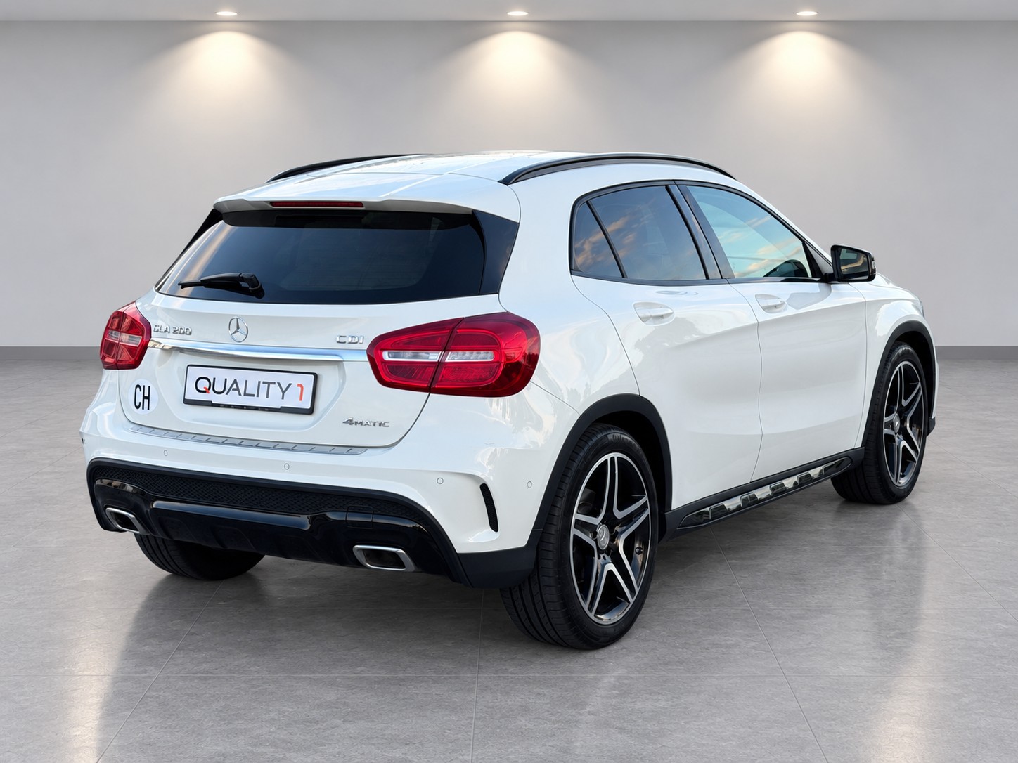 MERCEDES-BENZ GLA 200 CDI Swiss Star Edition AMG Line 4Matic 7G-DCT-image-6