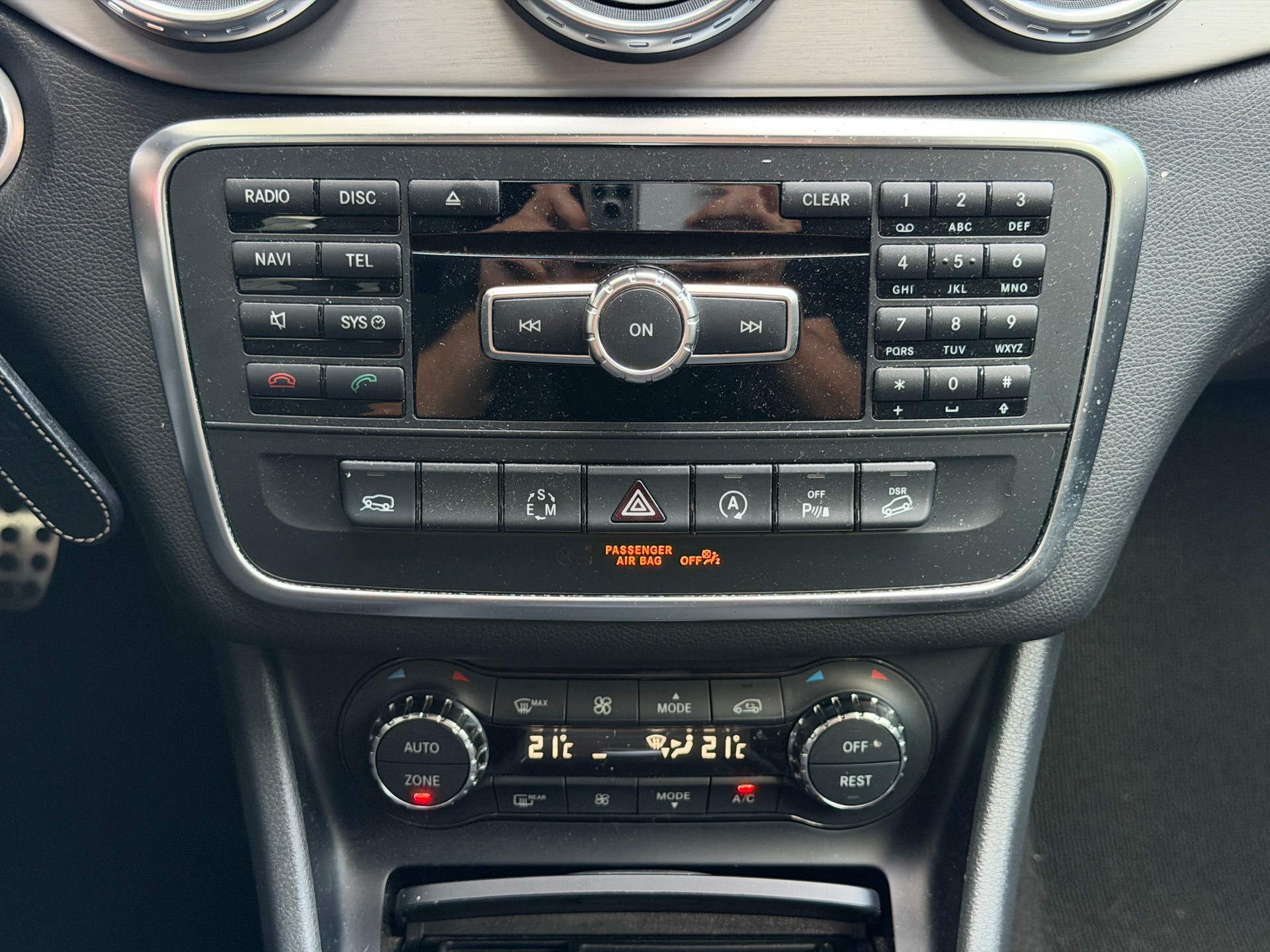 MERCEDES-BENZ GLA 200 CDI Swiss Star Edition AMG Line 4Matic 7G-DCT-image-12