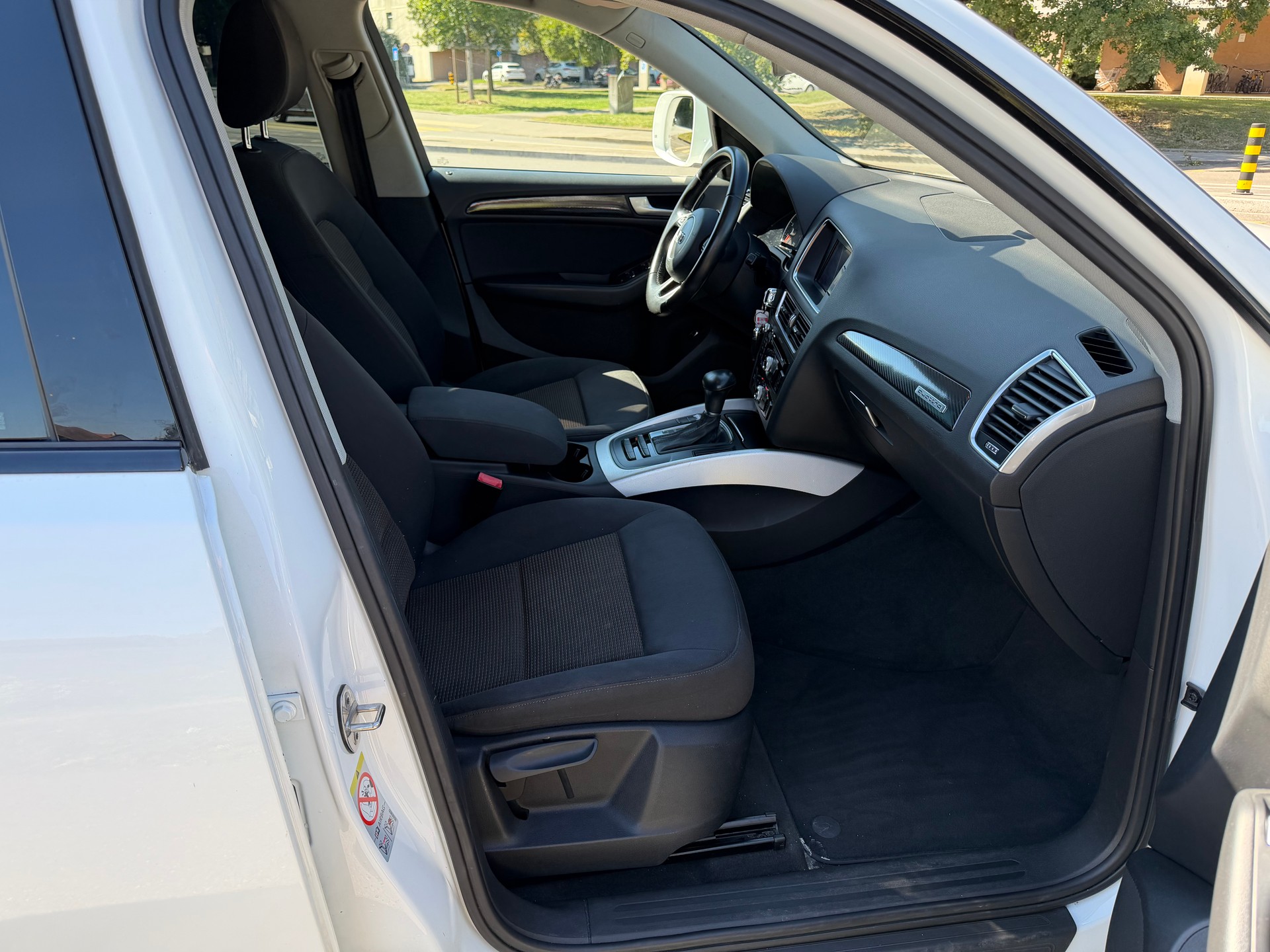 AUDI Q5 2.0 TFSI quattro tiptronic-image-7