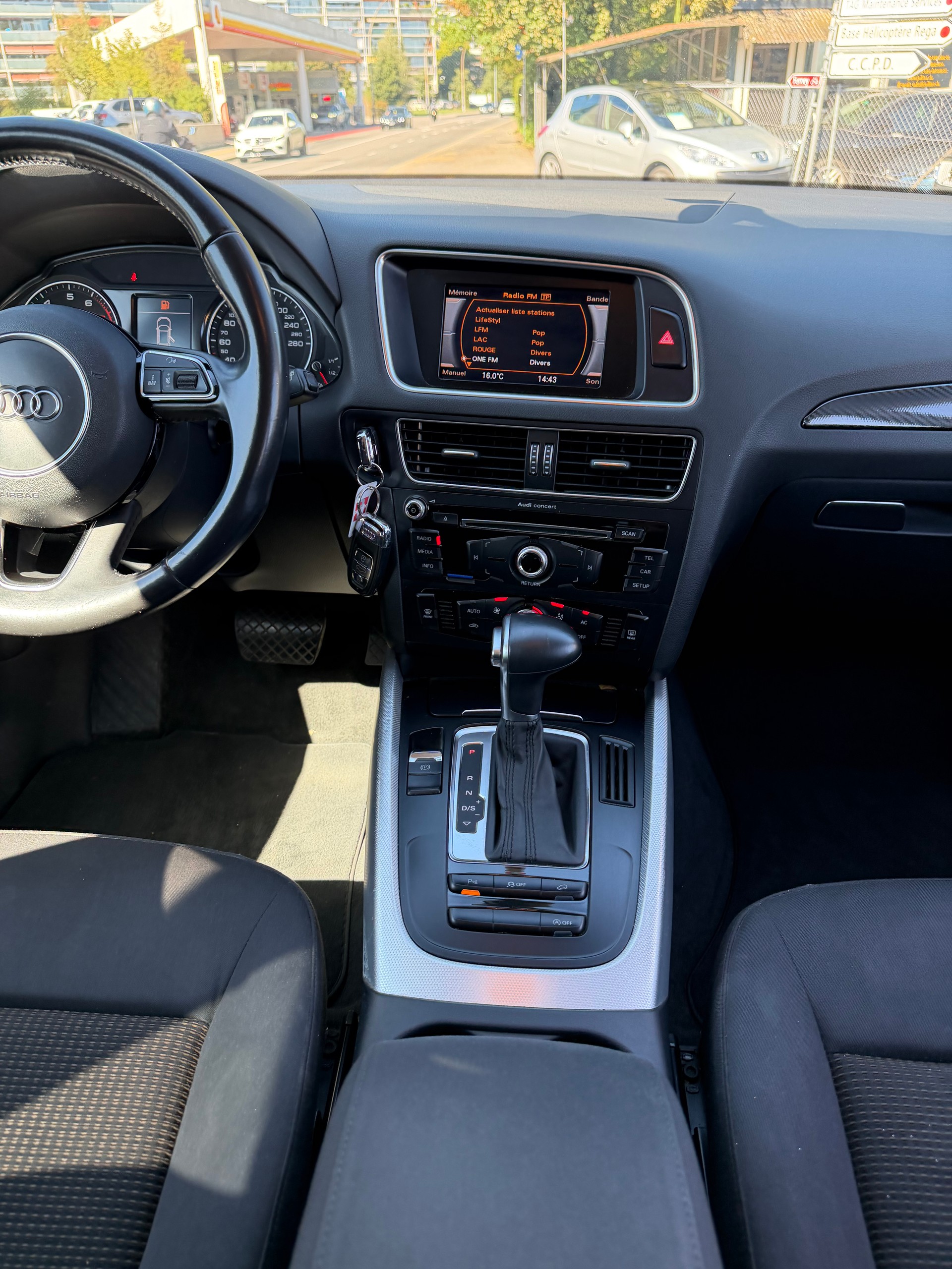 AUDI Q5 2.0 TFSI quattro tiptronic-image-13