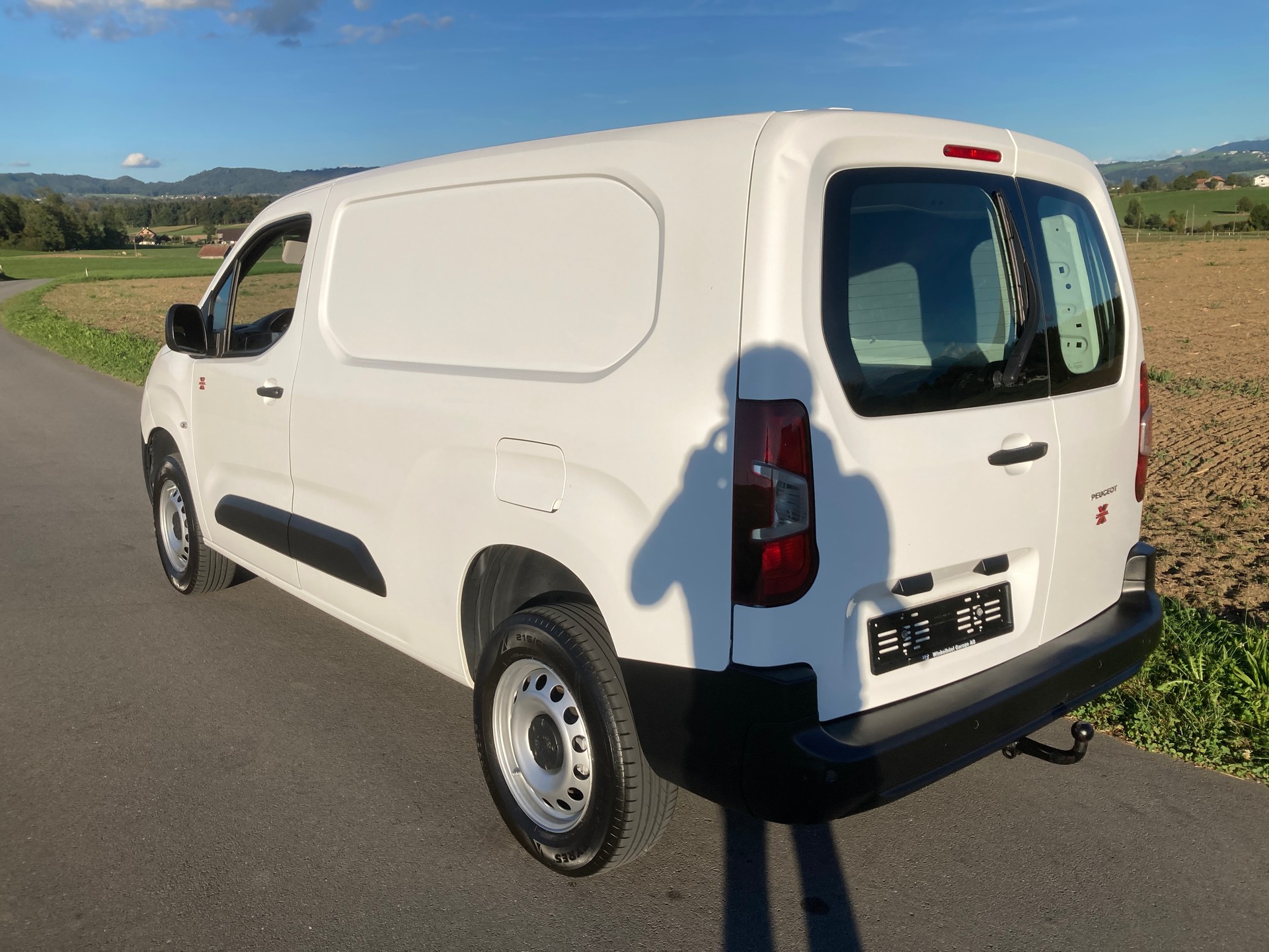 PEUGEOT Partner 1.5 Blue HDi s/s Premium Long 1000kg 4x4-image-3