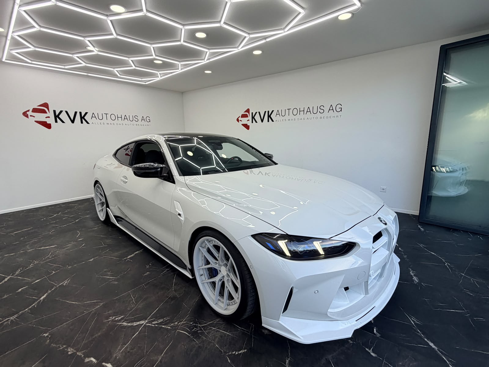 BMW M4 Coupé Competition | Widebody | Vollausstattung |-image-4