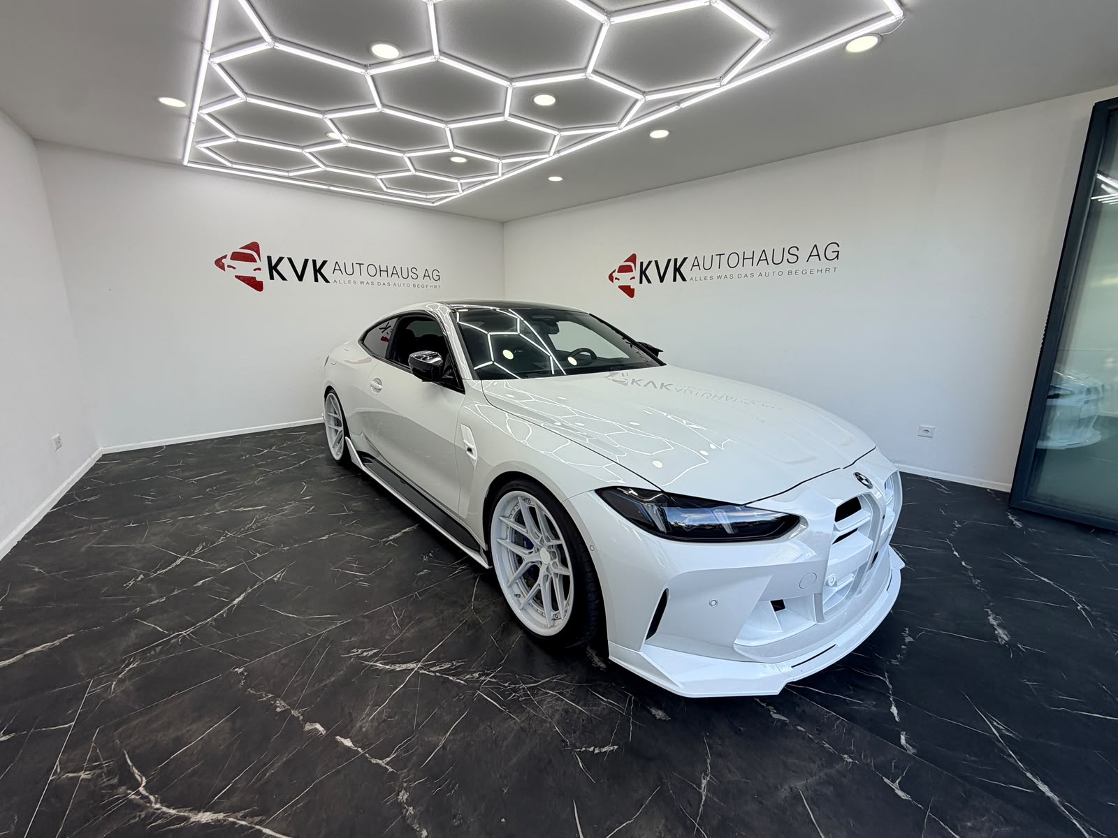BMW M4 Coupé Competition | Widebody | Vollausstattung |-image-3