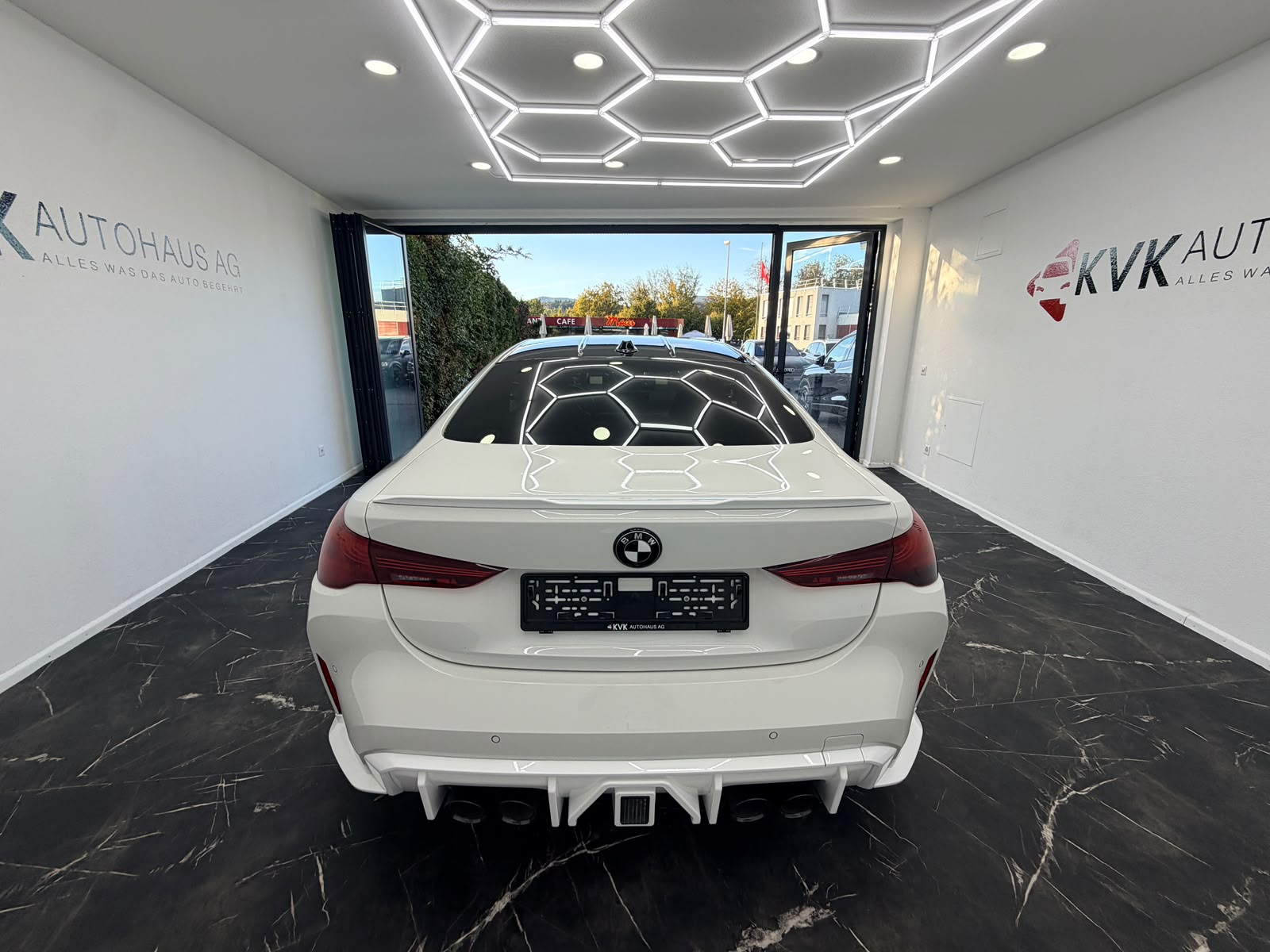 BMW M4 Coupé Competition | Widebody | Vollausstattung |-image-7
