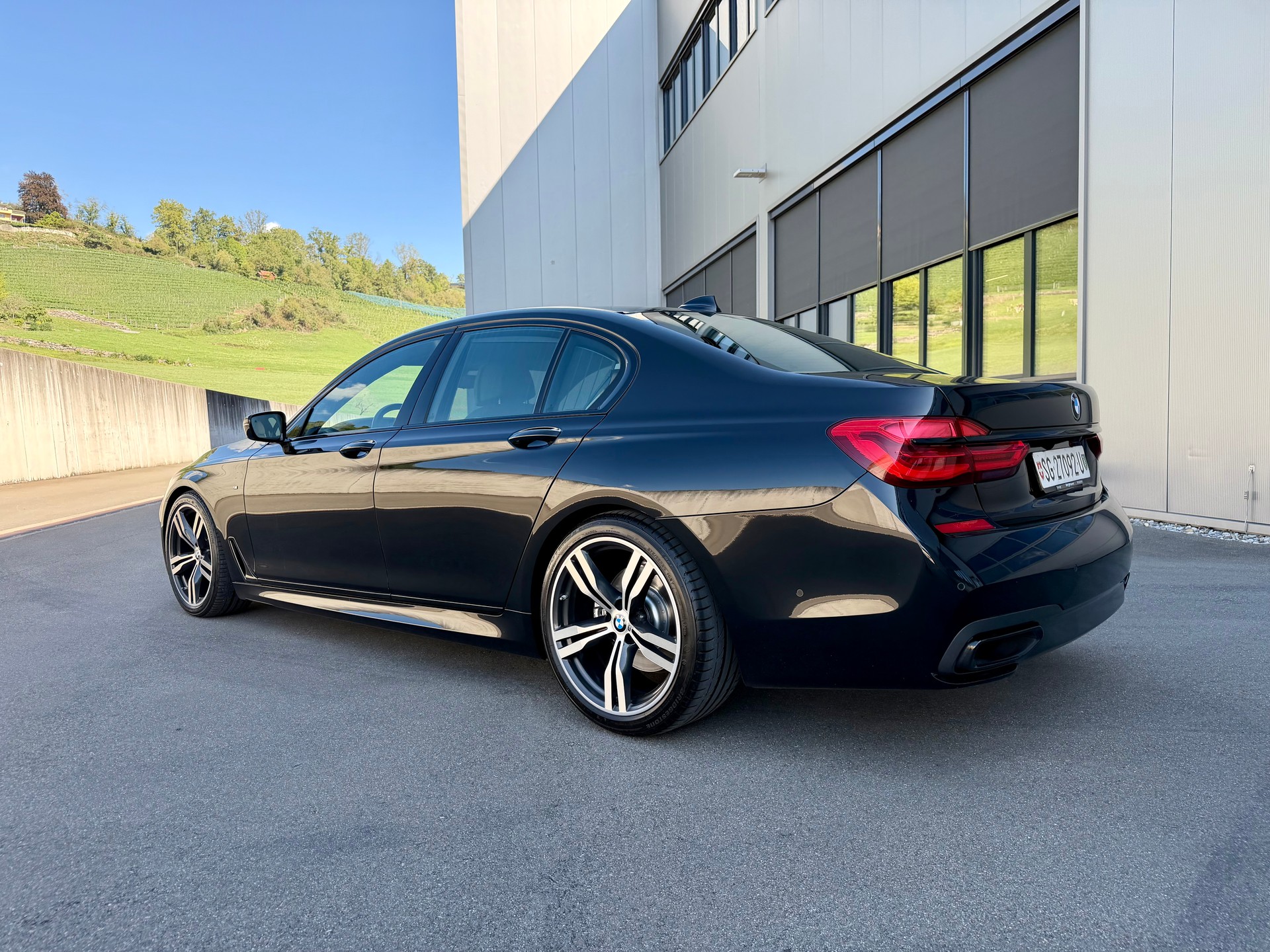 BMW 740d xDrive Steptronic-image-18