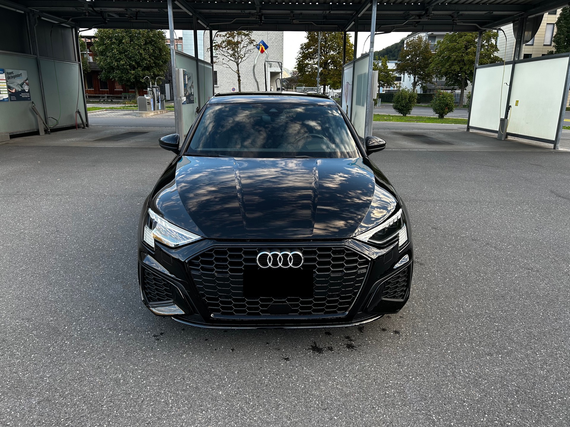 AUDI 1.5 35 TFSI S Line Attraction S-Tronic-image-0