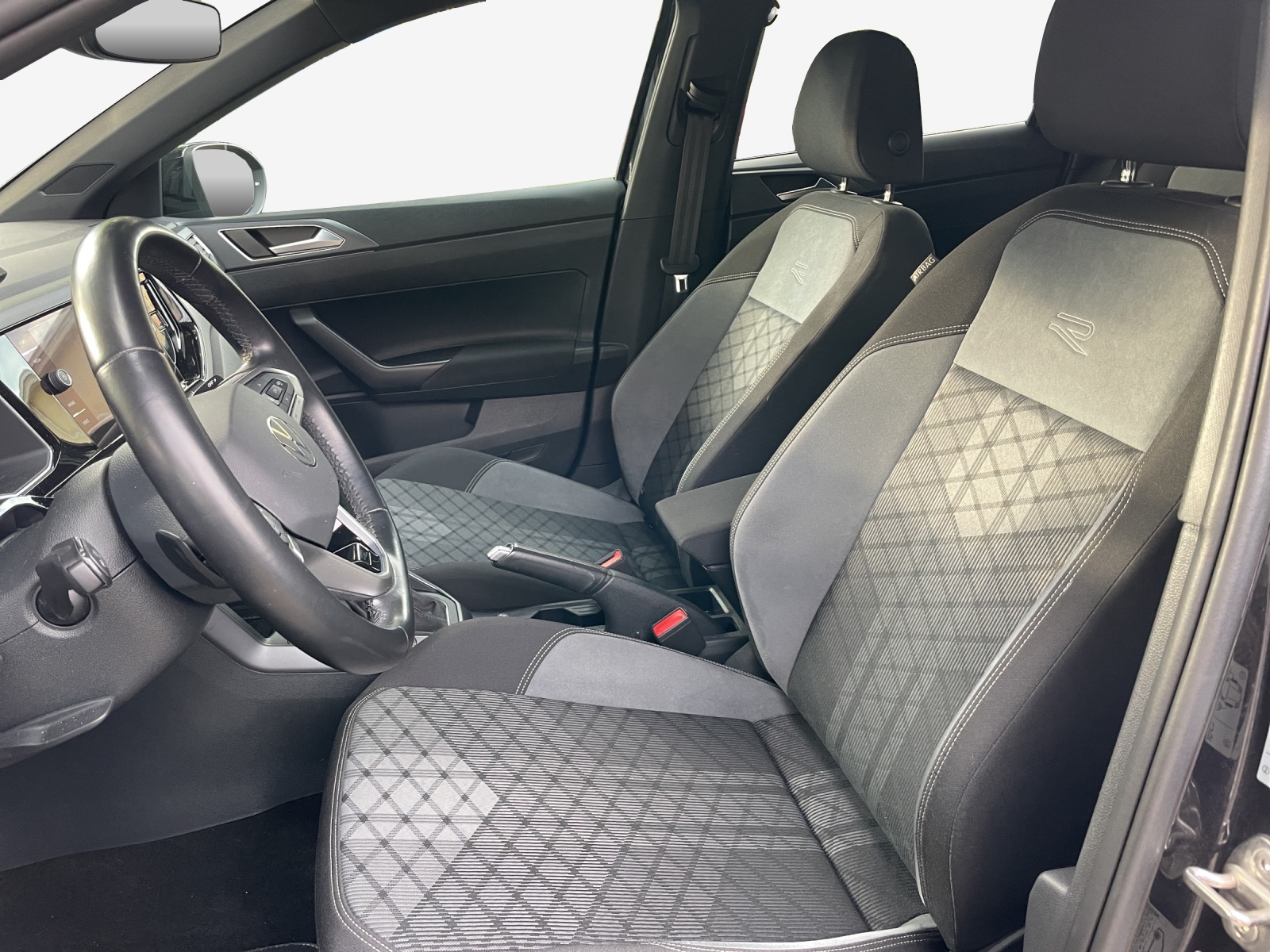 VW Taigo 1.0 TSI R-Line DSG-image-7