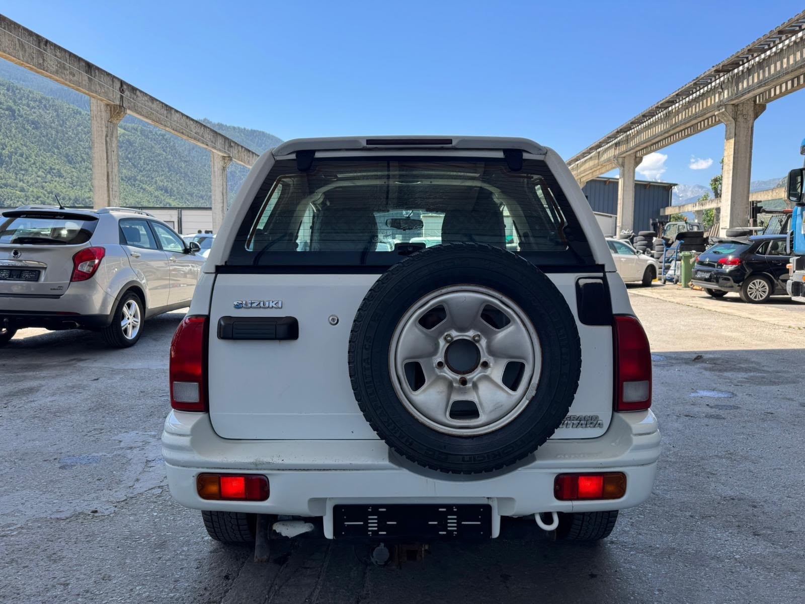SUZUKI GRAND VITARA-image-13
