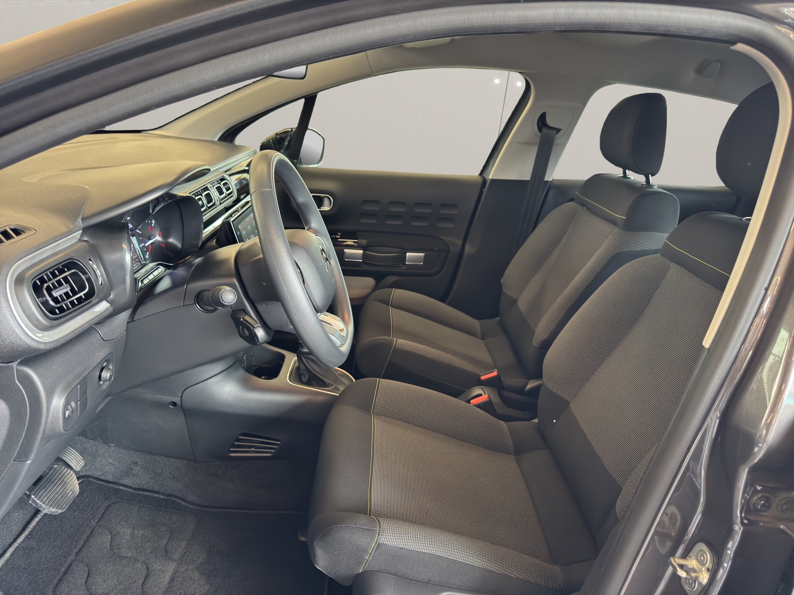 CITROEN C3 1.2 PureTech Swiss Edition+-image-5