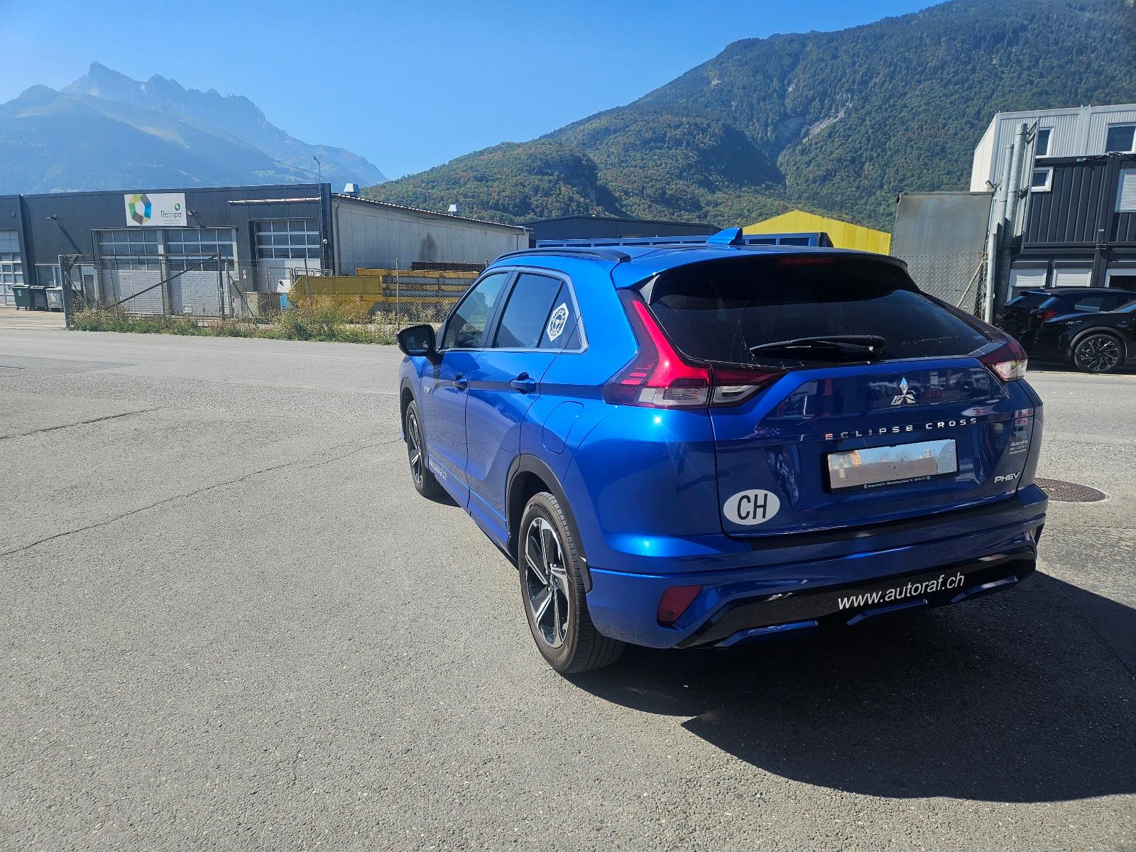 MITSUBISHI Eclipse Cross 2.4 PHEV Intense 4x4-image-3