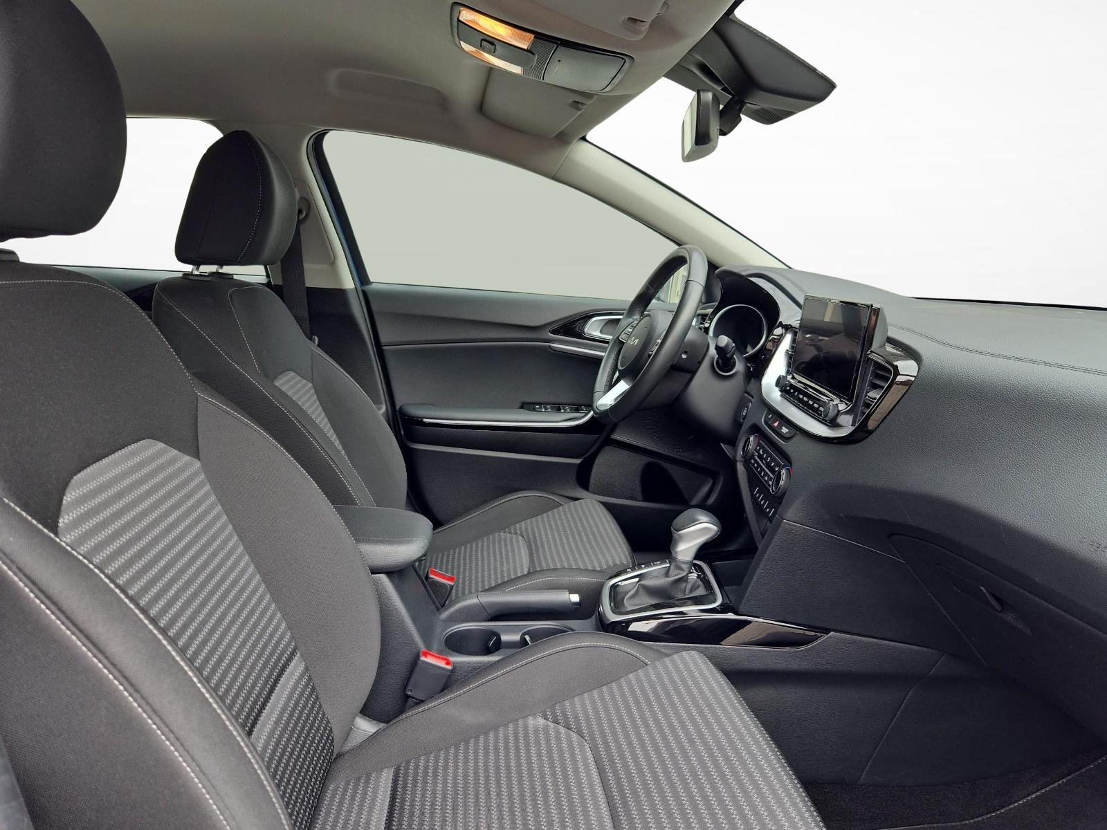 KIA Ceed 1.5 T-GDi Power-image-9